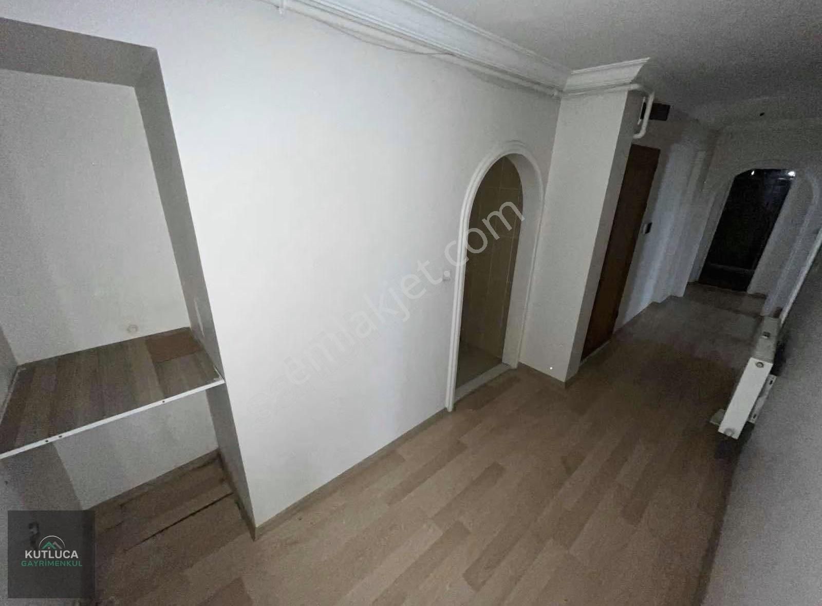 5+1 Çift Girişli Asansörlü 3 Banyolu Yapılı Kilerli Mantolamalı - Görsel 17