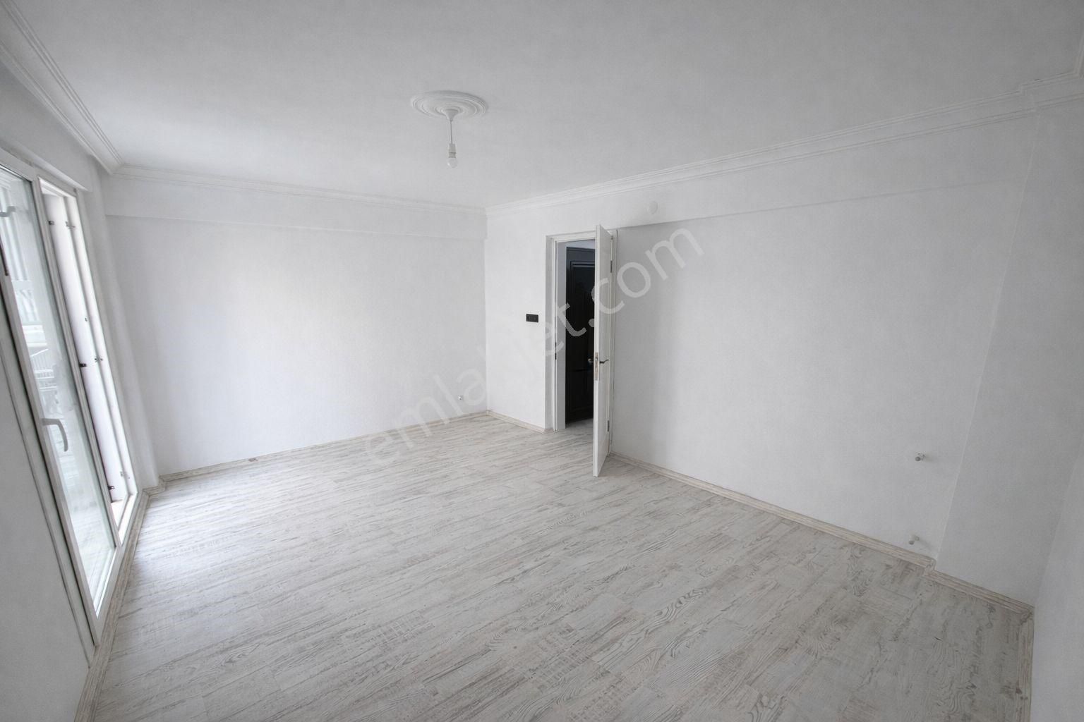 Merkezi Konumda Cumhuriyet Mah.de 2+1 Temiz Ve Masrafsız Satılık Daire - Görsel 17