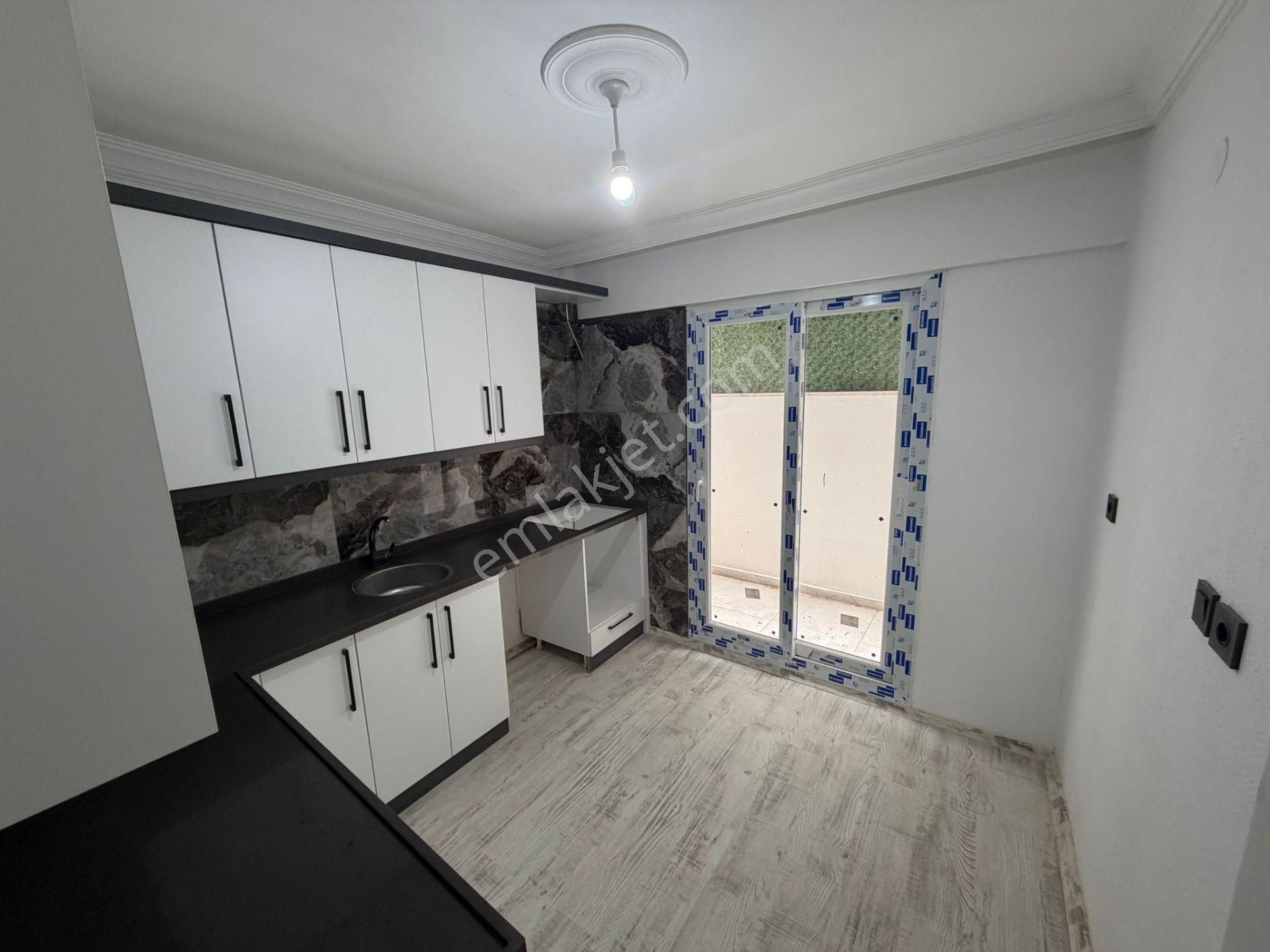 Merkezi Konumda Cumhuriyet Mah.de 2+1 Temiz Ve Masrafsız Satılık Daire