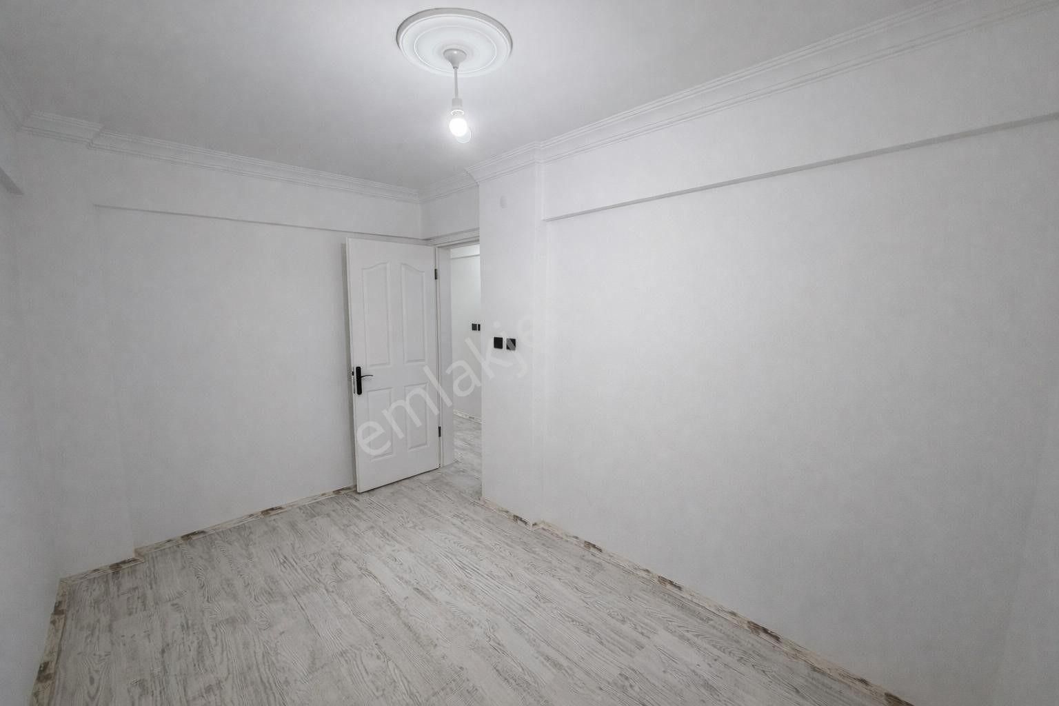 Merkezi Konumda Cumhuriyet Mah.de 2+1 Temiz Ve Masrafsız Satılık Daire - Görsel 23