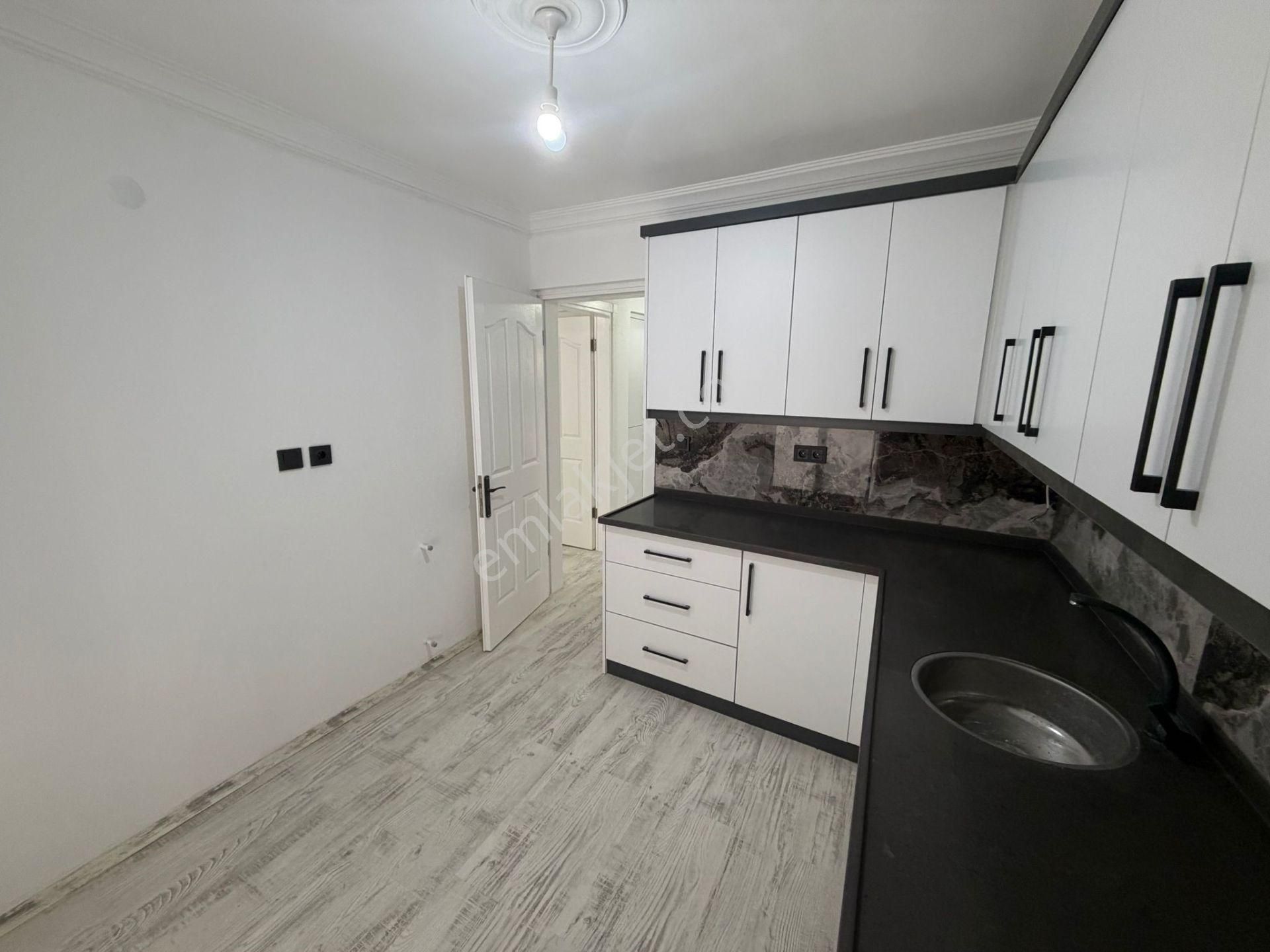 Merkezi Konumda Cumhuriyet Mah.de 2+1 Temiz Ve Masrafsız Satılık Daire - Görsel 14