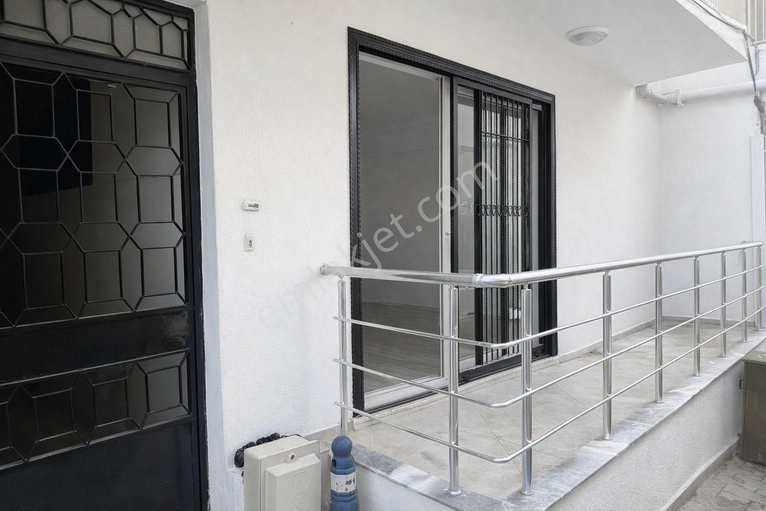 Merkezi Konumda Cumhuriyet Mah.de 2+1 Temiz Ve Masrafsız Satılık Daire - Görsel 3