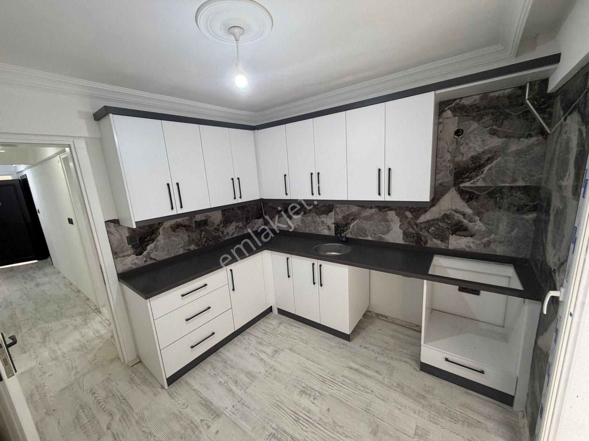 Merkezi Konumda Cumhuriyet Mah.de 2+1 Temiz Ve Masrafsız Satılık Daire - Görsel 13