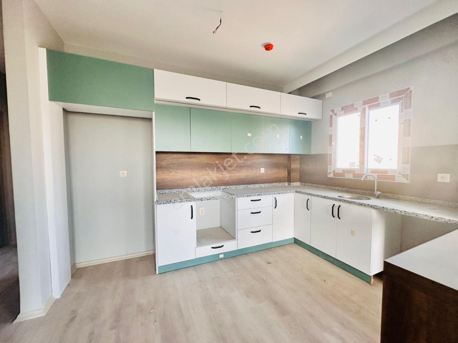 Ethereal'den Çeşmeli'de Aquparklı Deniz Gören Giyinme Odalı 2+1 - Görsel 8