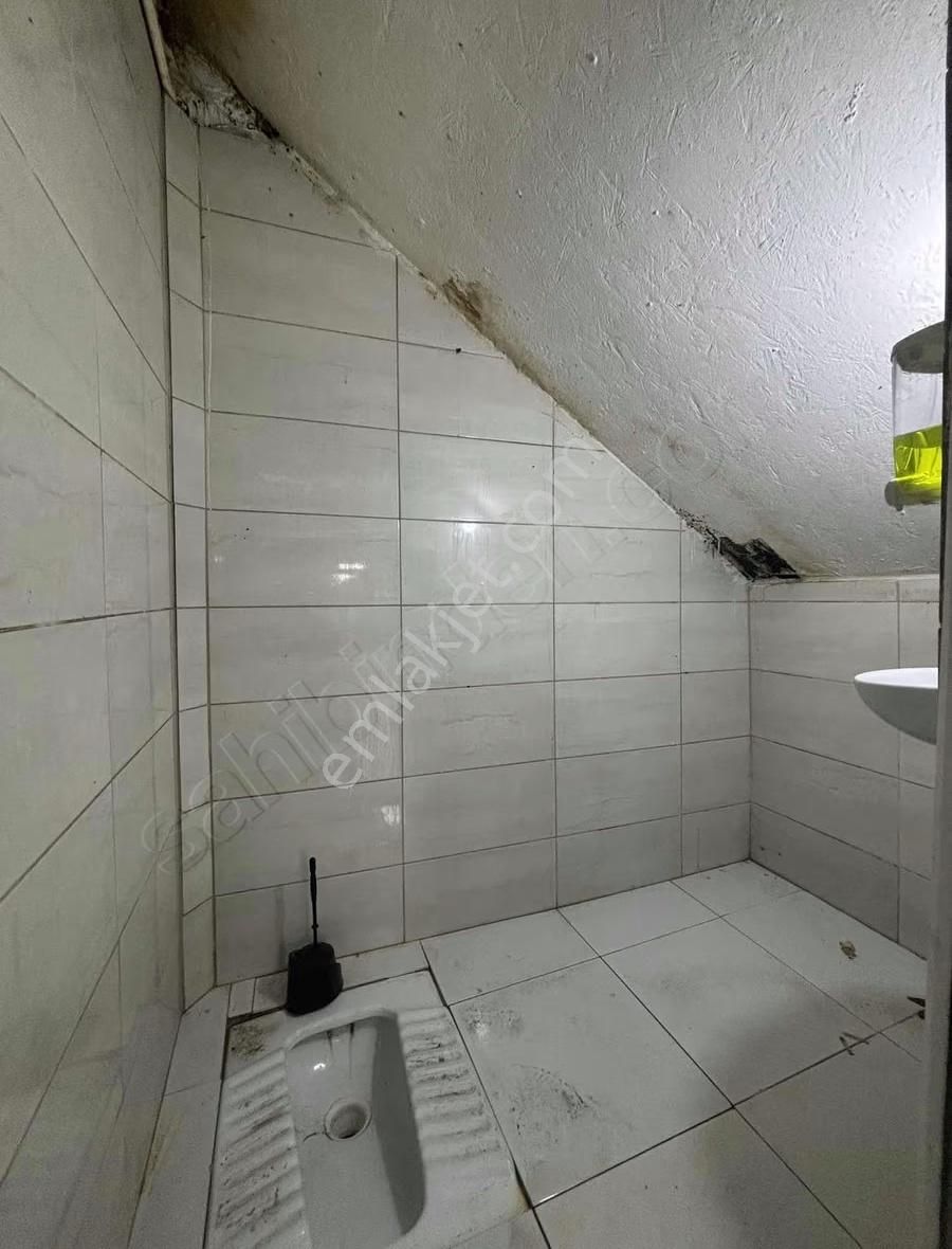 Yenibosna Merkez"de Satılık Geniş Düz + Zemin 270 M2 Dükkan - Görsel 33