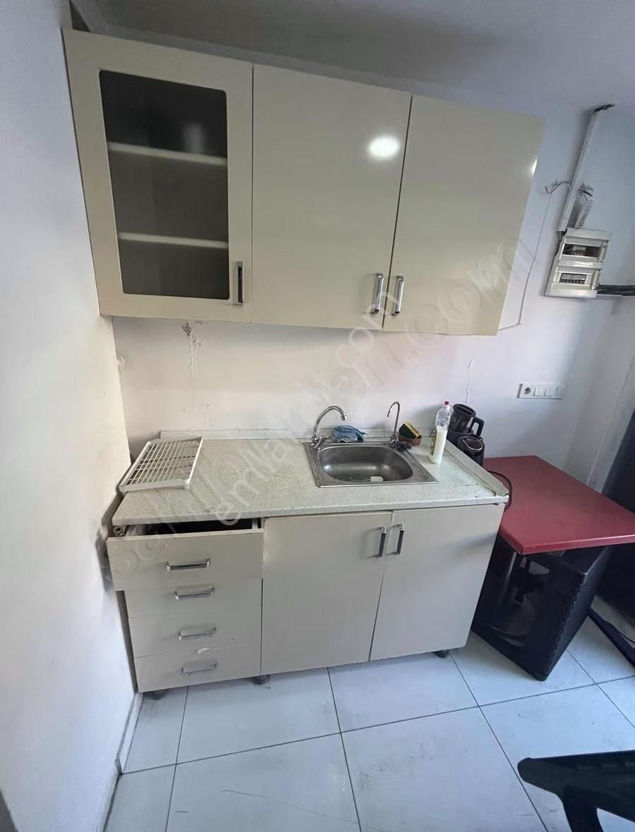 Yenibosna Merkez"de Satılık Geniş Düz + Zemin 270 M2 Dükkan - Görsel 18