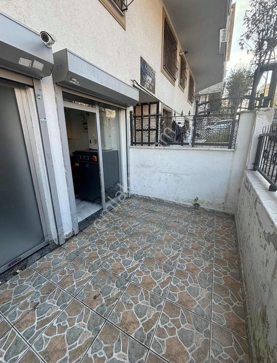 Yenibosna Merkez"de Satılık Geniş Düz + Zemin 270 M2 Dükkan - Görsel 31