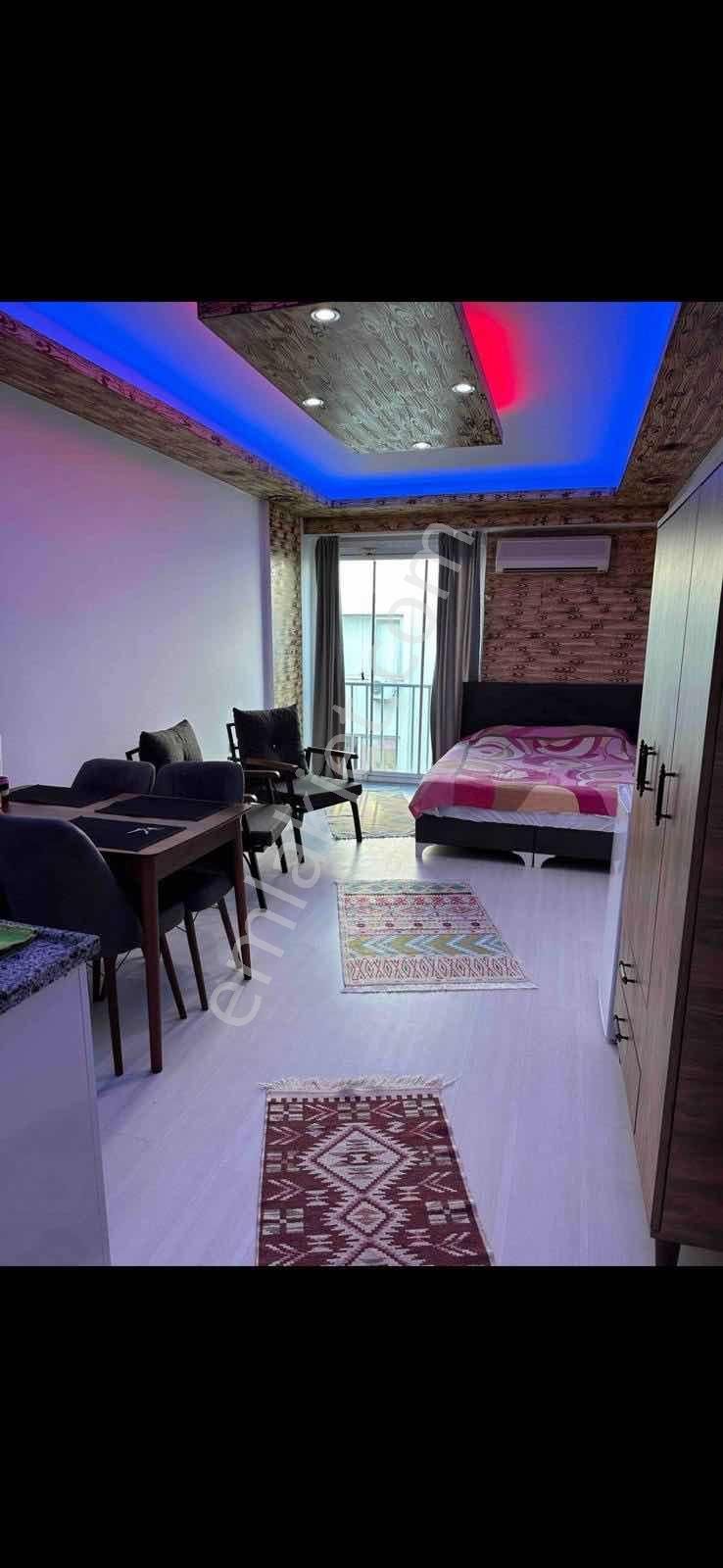 Antalya Kaleiçinde Kiracılı Eşyalı 1+0 Fırsat Daıre - Görsel 2