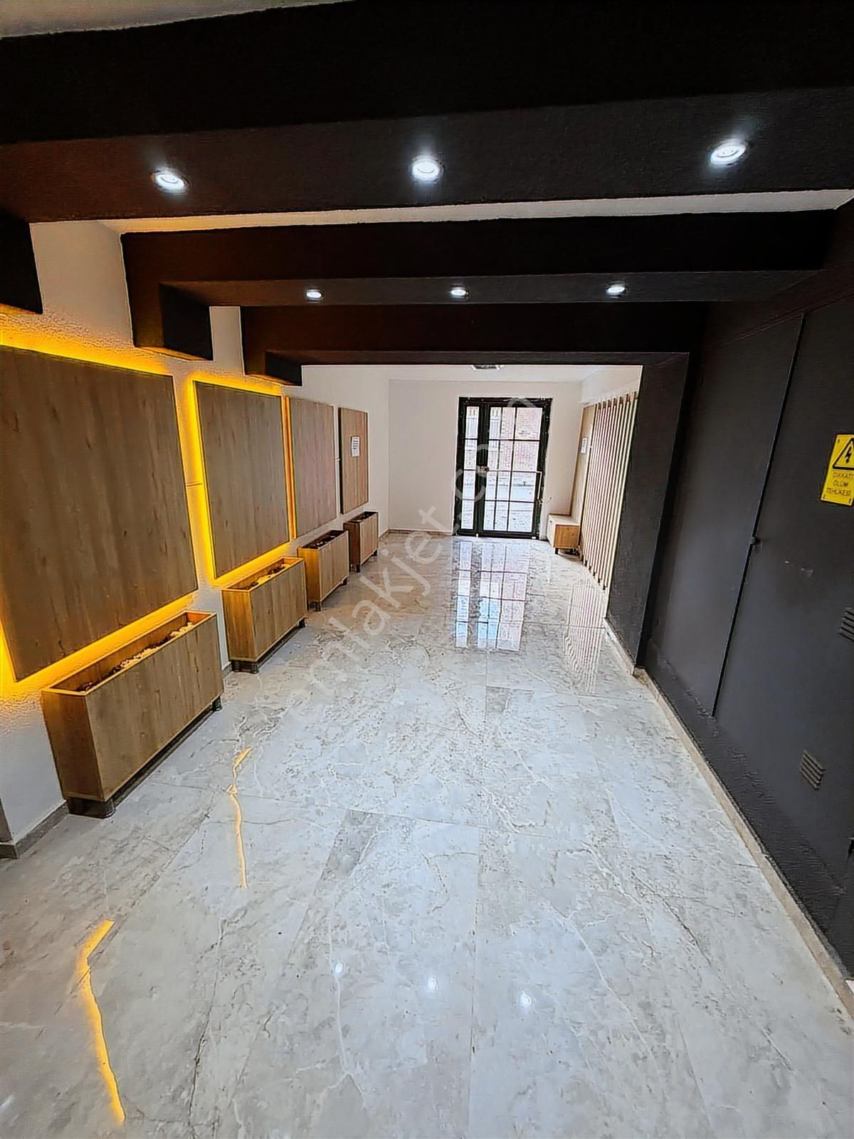 Cuma Kapısı Dibinde 1+1 Sıfır Satılık Daire - Görsel 14