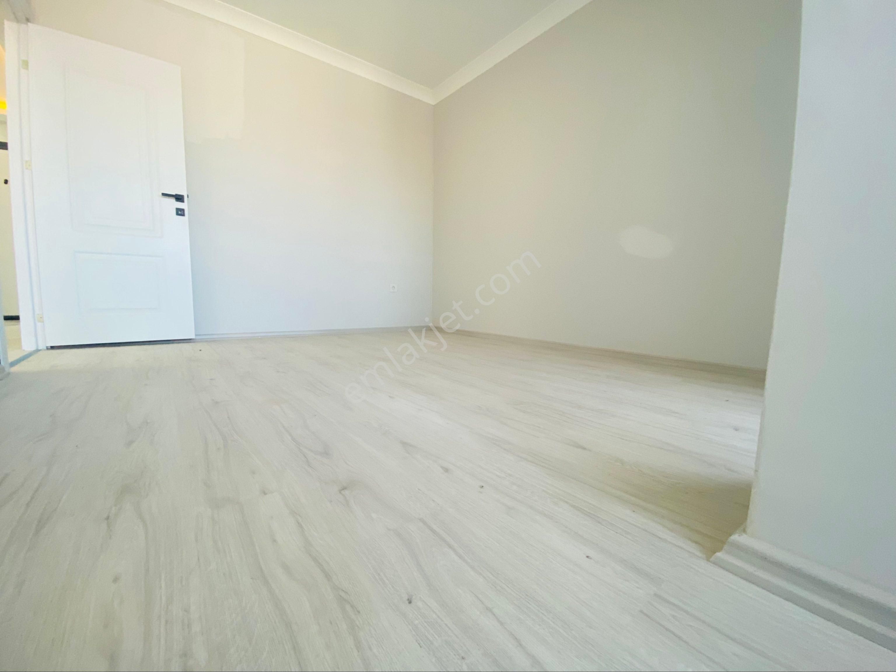 Mimarsinan Mah.cadde Üzerinde Kiralık 4+1 Üst Dublexs Daire - Görsel 7