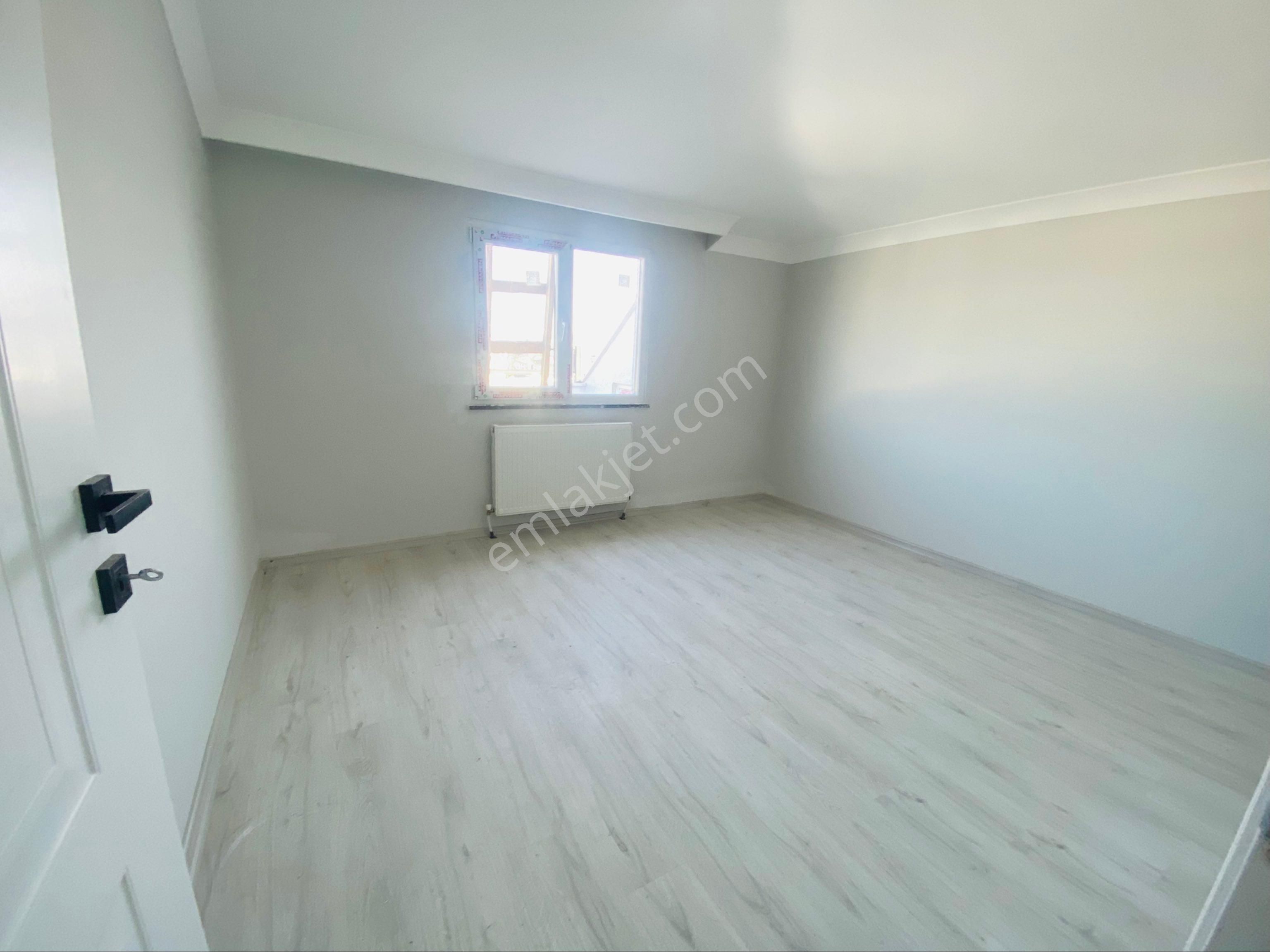 Mimarsinan Mah.cadde Üzerinde Kiralık 4+1 Üst Dublexs Daire - Görsel 17