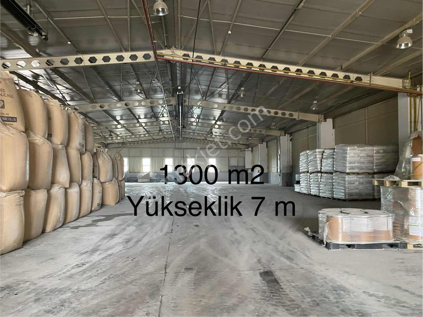 Balçık Bölgesinde İskanlı Kiralık Depo - Görsel 26