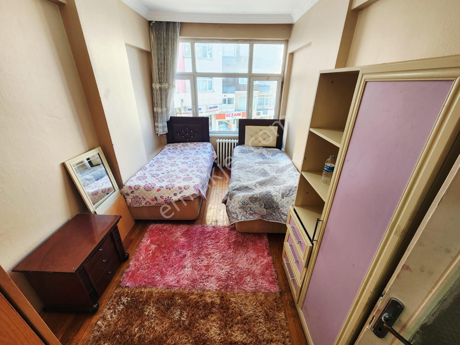 Rasathane Mahallesinde İci Temiz Satılık Daire - Görsel 9