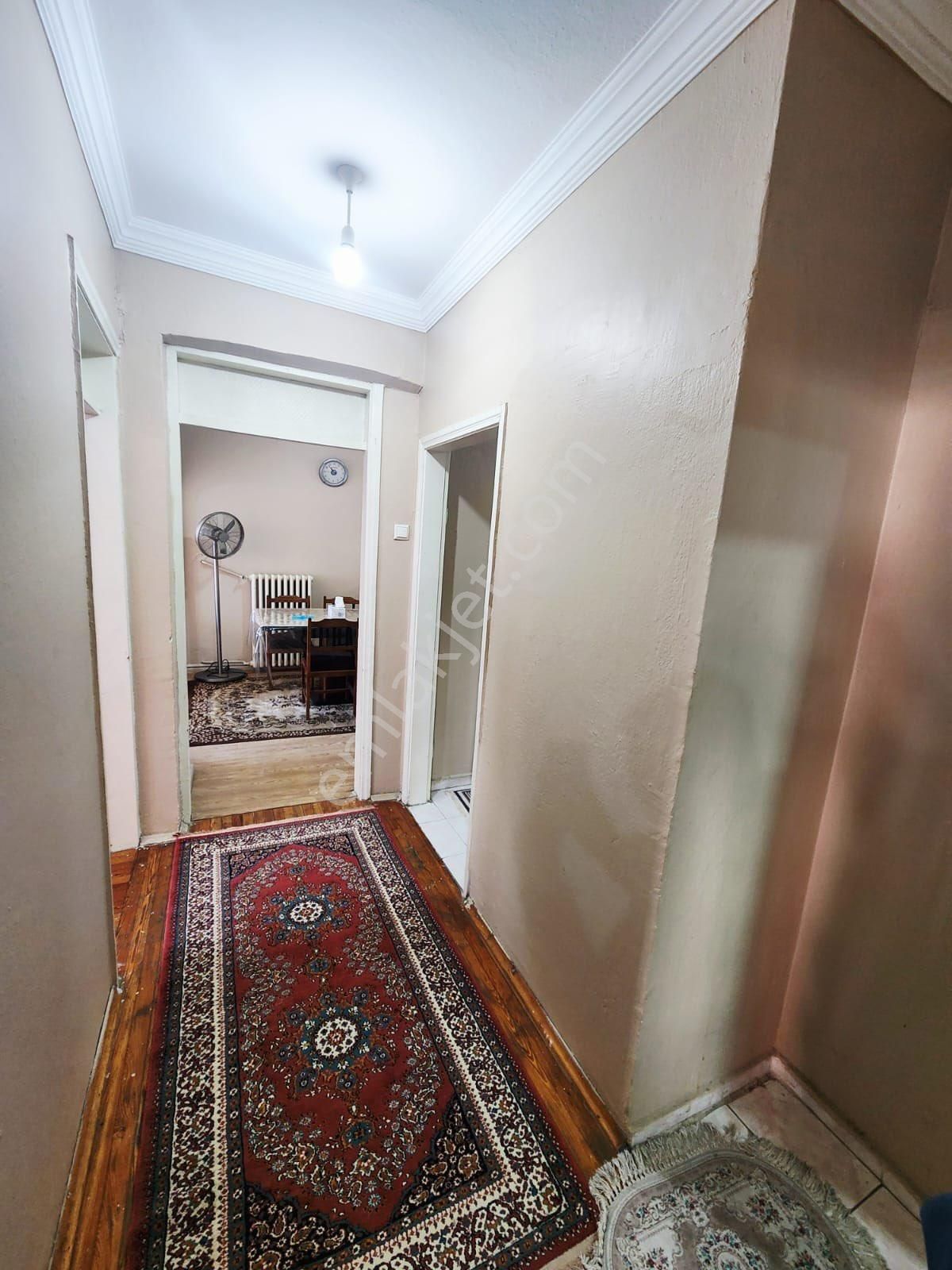 Rasathane Mahallesinde İci Temiz Satılık Daire - Görsel 12