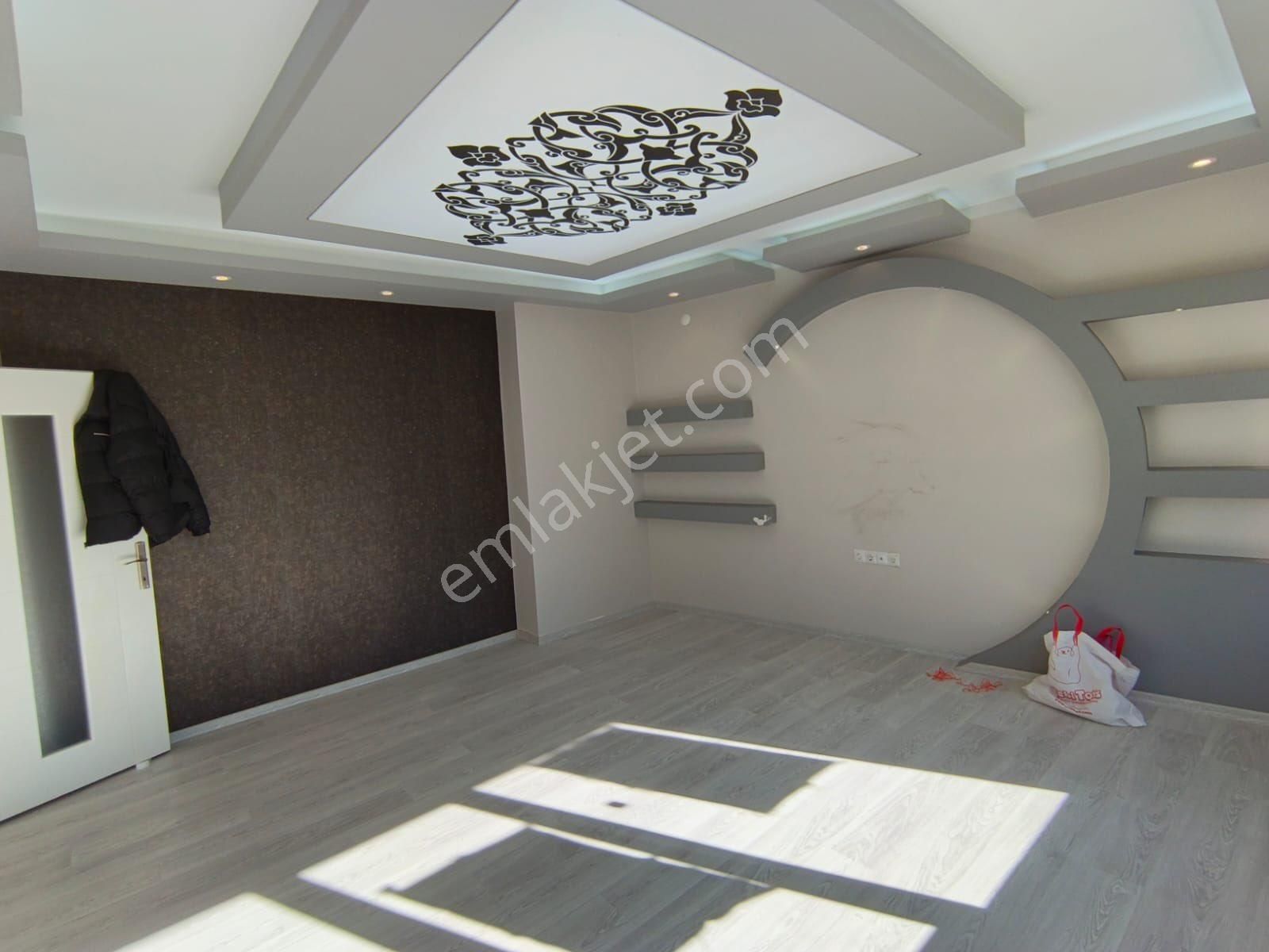 Ciftlik Cadde Uzerinde İci Full Yapılı Satılık Daire - Görsel 14