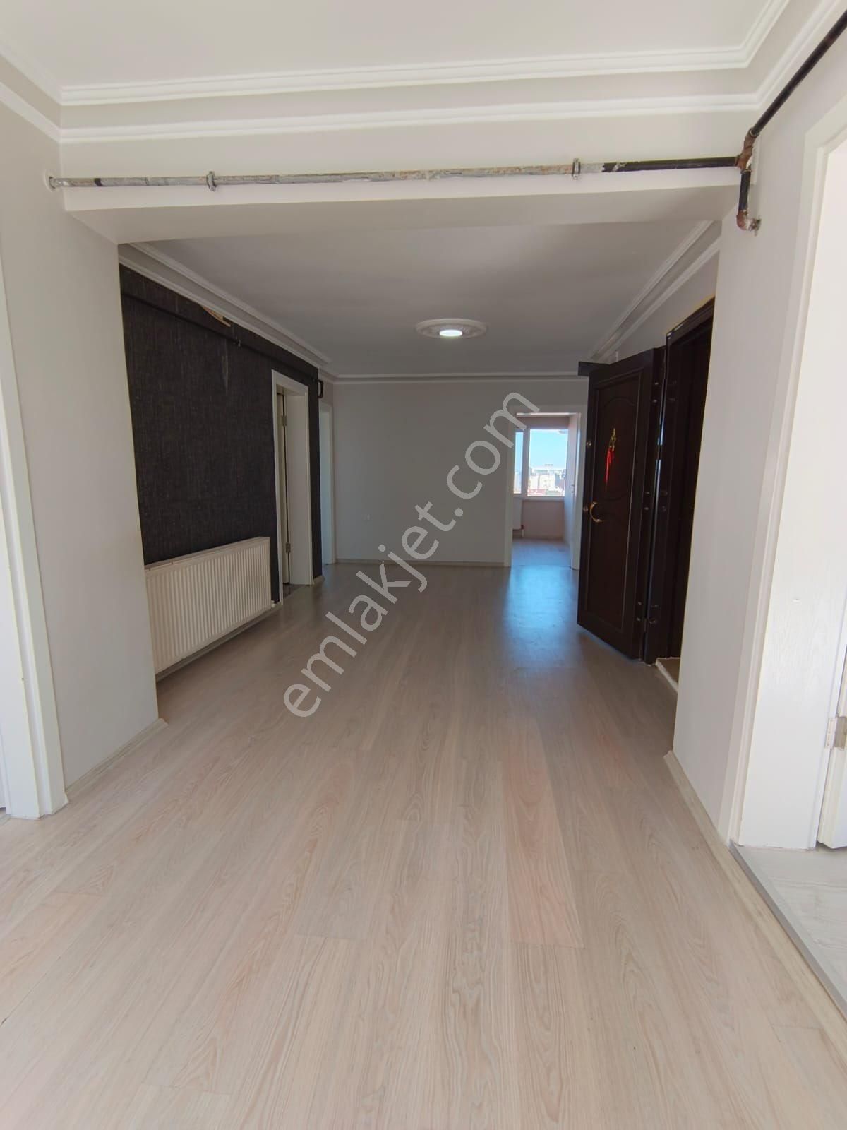 Ciftlik Cadde Uzerinde İci Full Yapılı Satılık Daire - Görsel 4