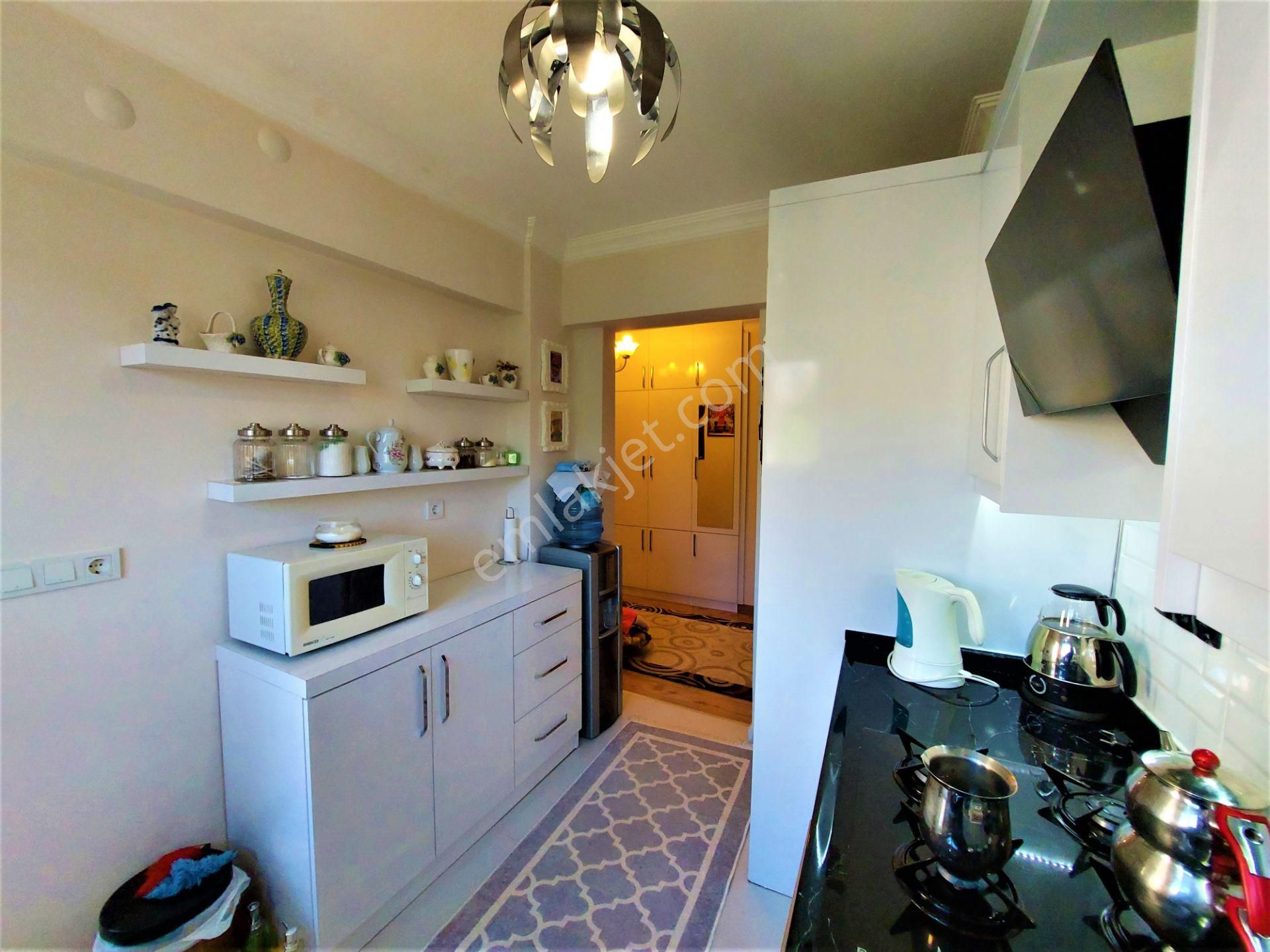 Kuşadası Kadınlar Denizi Bölgesinde Satılık 2 +1 Satılık Fırsat Daire - Görsel 17