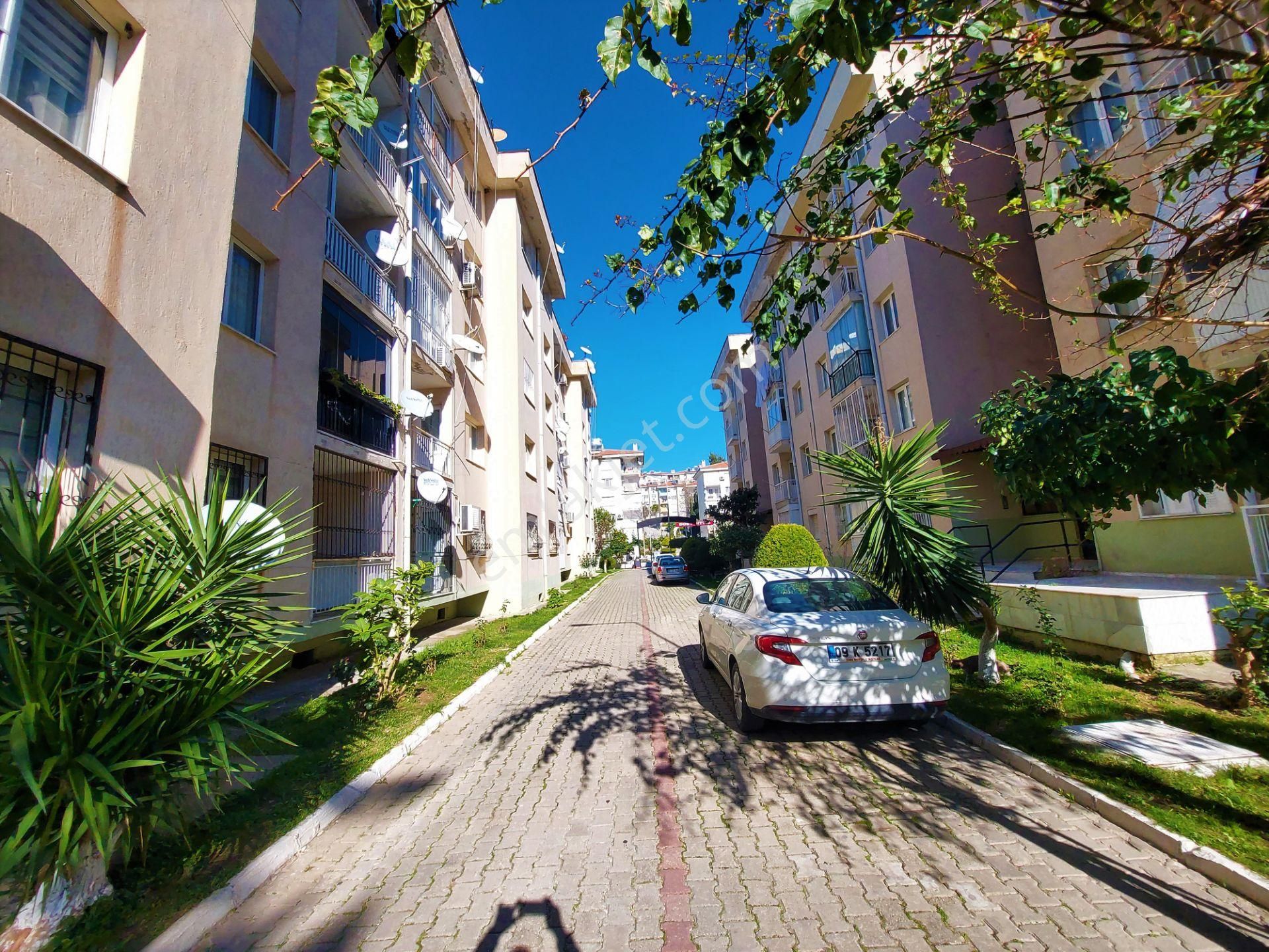 Kuşadası Kadınlar Denizi Bölgesinde Satılık 2 +1 Satılık Fırsat Daire - Görsel 3