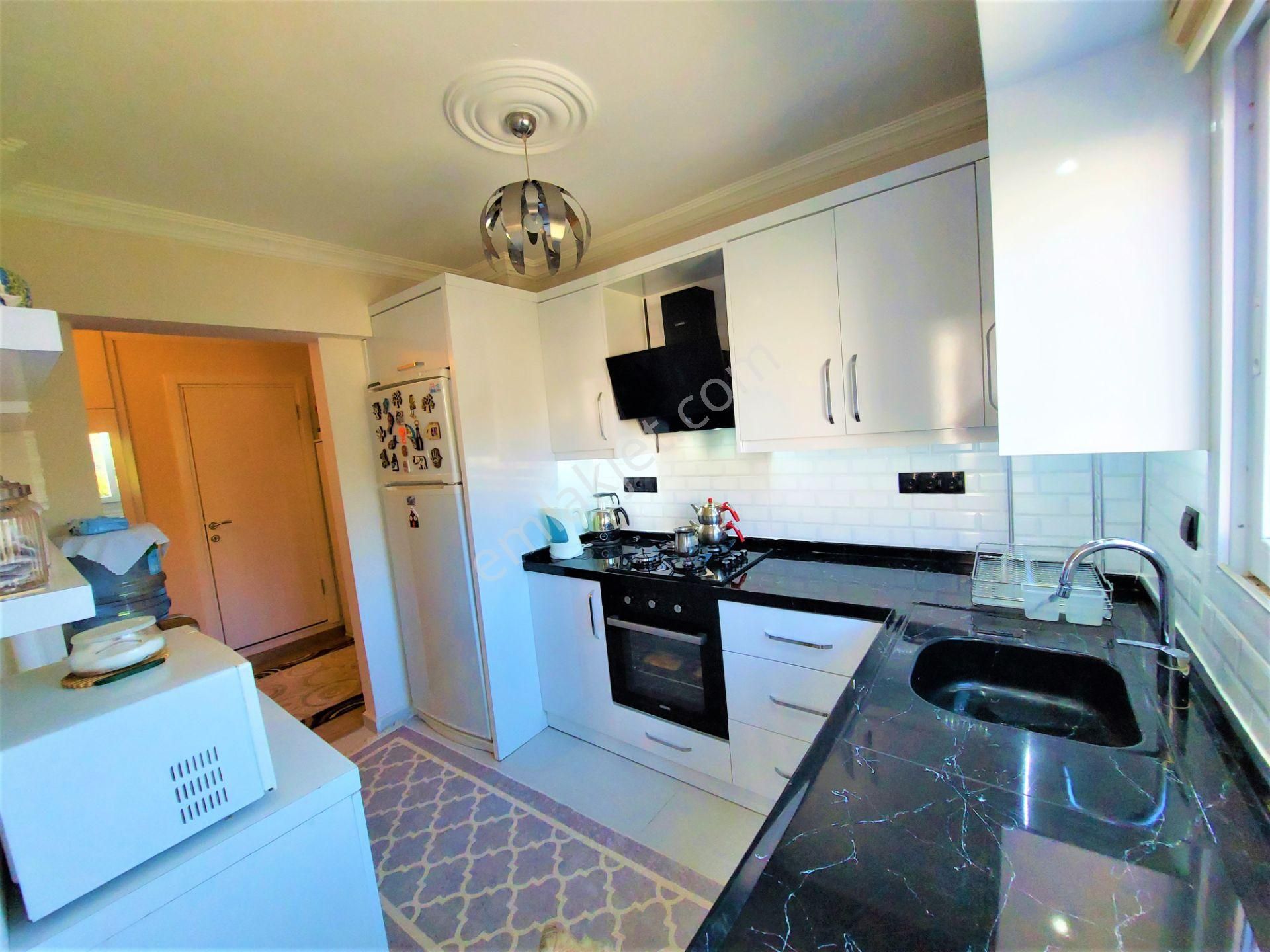 Kuşadası Kadınlar Denizi Bölgesinde Satılık 2 +1 Satılık Fırsat Daire - Görsel 15