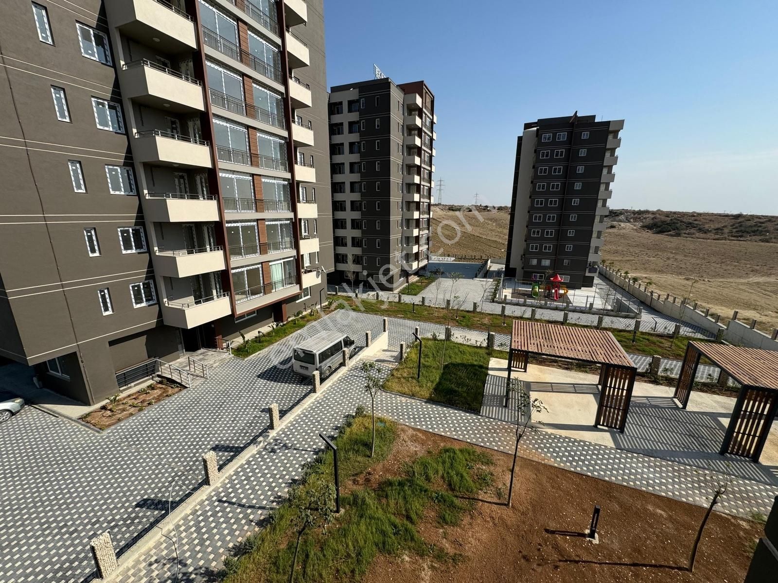 Kabasakal Tekince İnş/2+1/ç.banyo/iskan/güvenlik/kombi/ankastre - Görsel 3