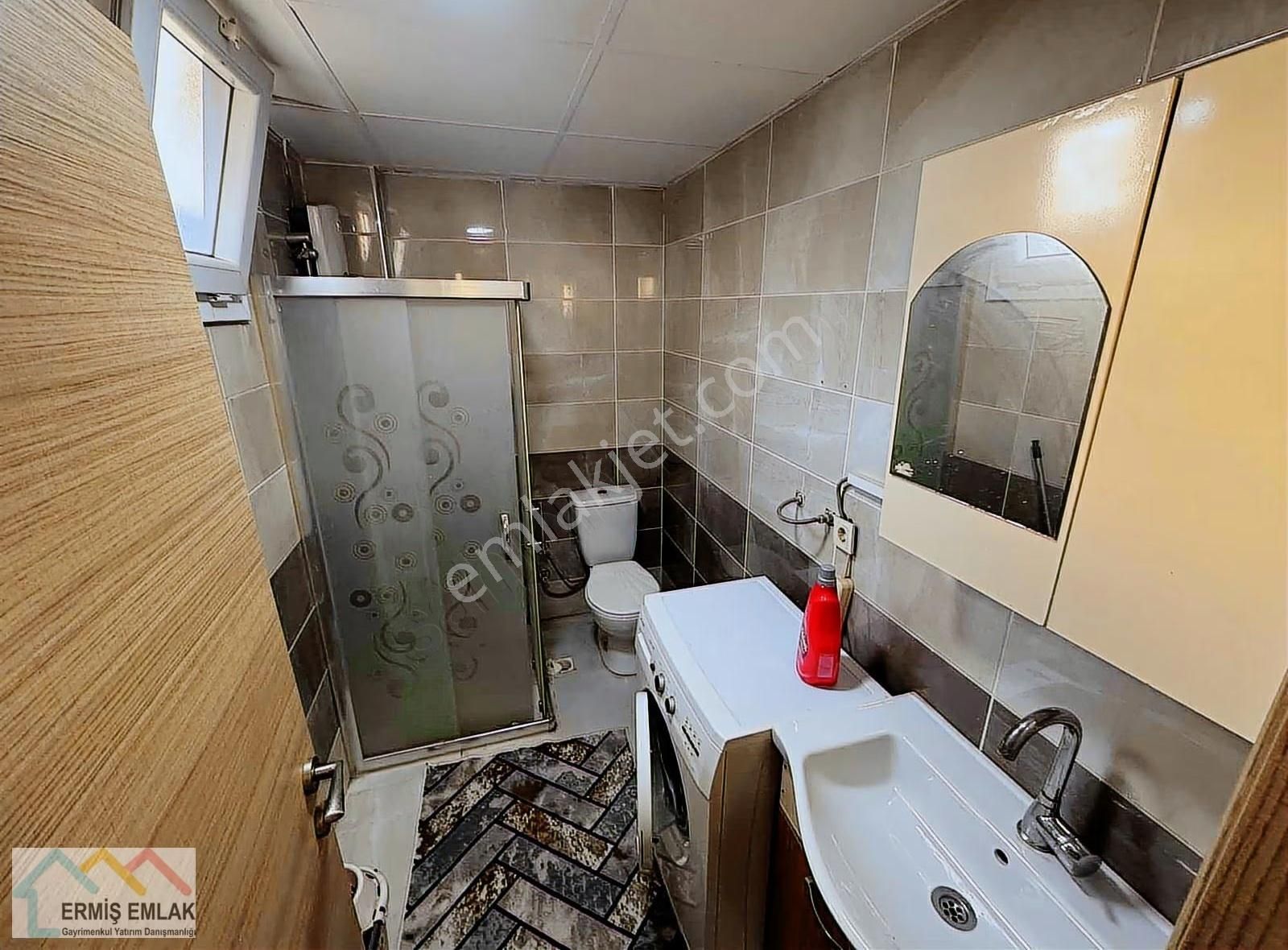 Eşyalı , Bahçeli Satılık 1+1 Daire - Görsel 9