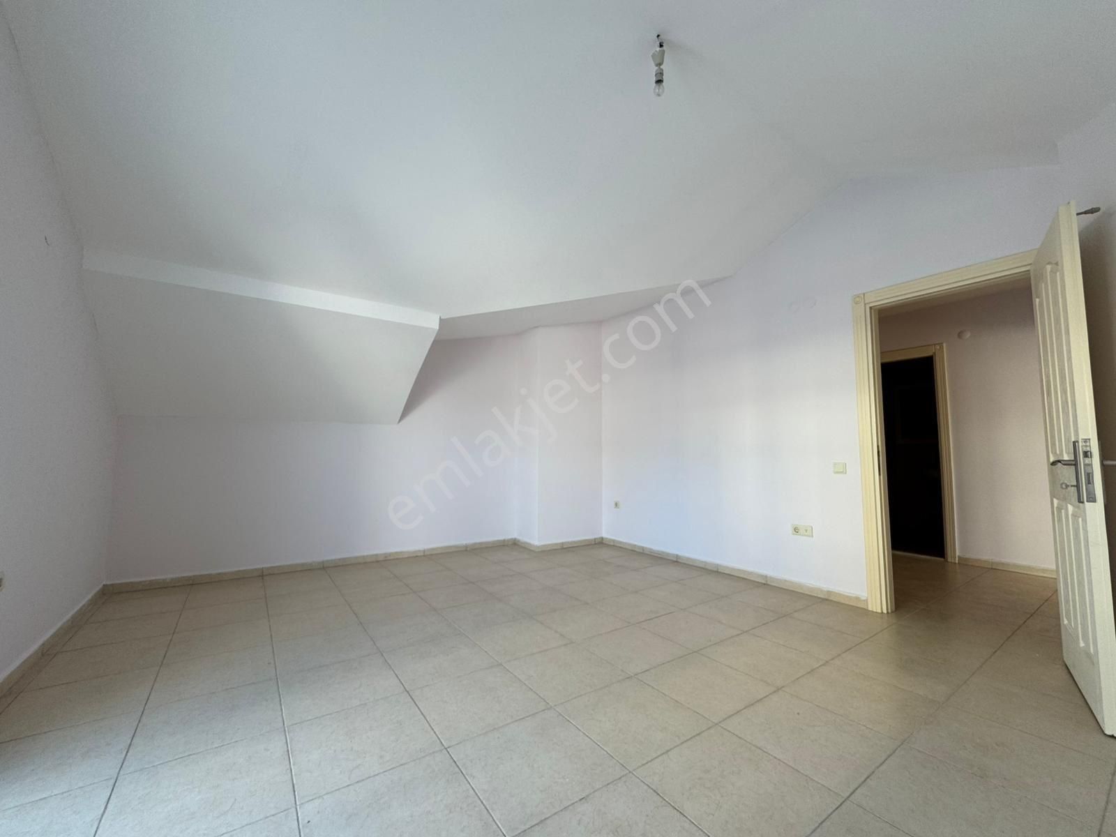 Avsallar’da Havuzlu Sitede 220 M² 4+1 Dubleks – Deniz Manzaralı - Görsel 21