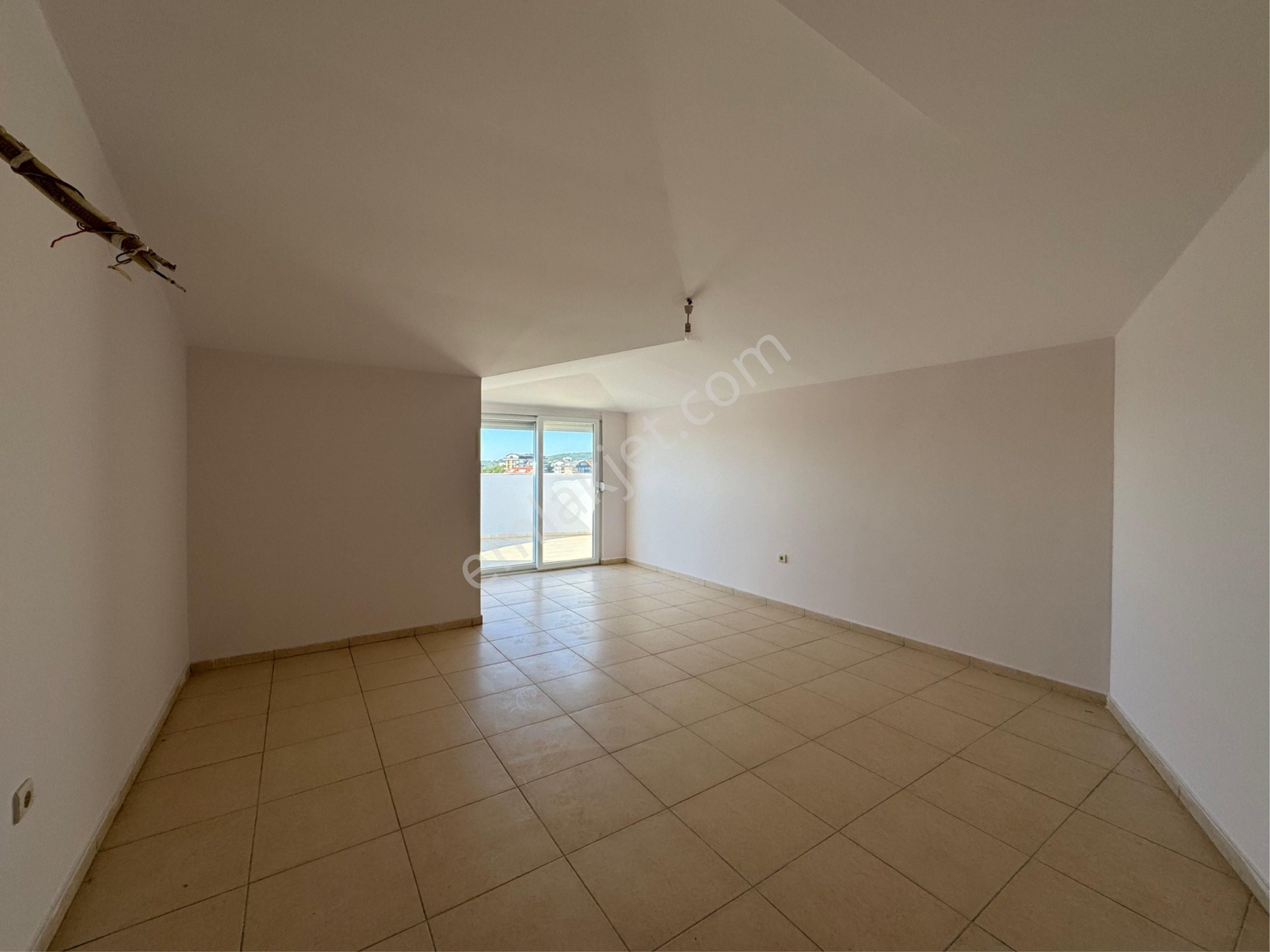 Avsallar’da Havuzlu Sitede 220 M² 4+1 Dubleks – Deniz Manzaralı - Görsel 10