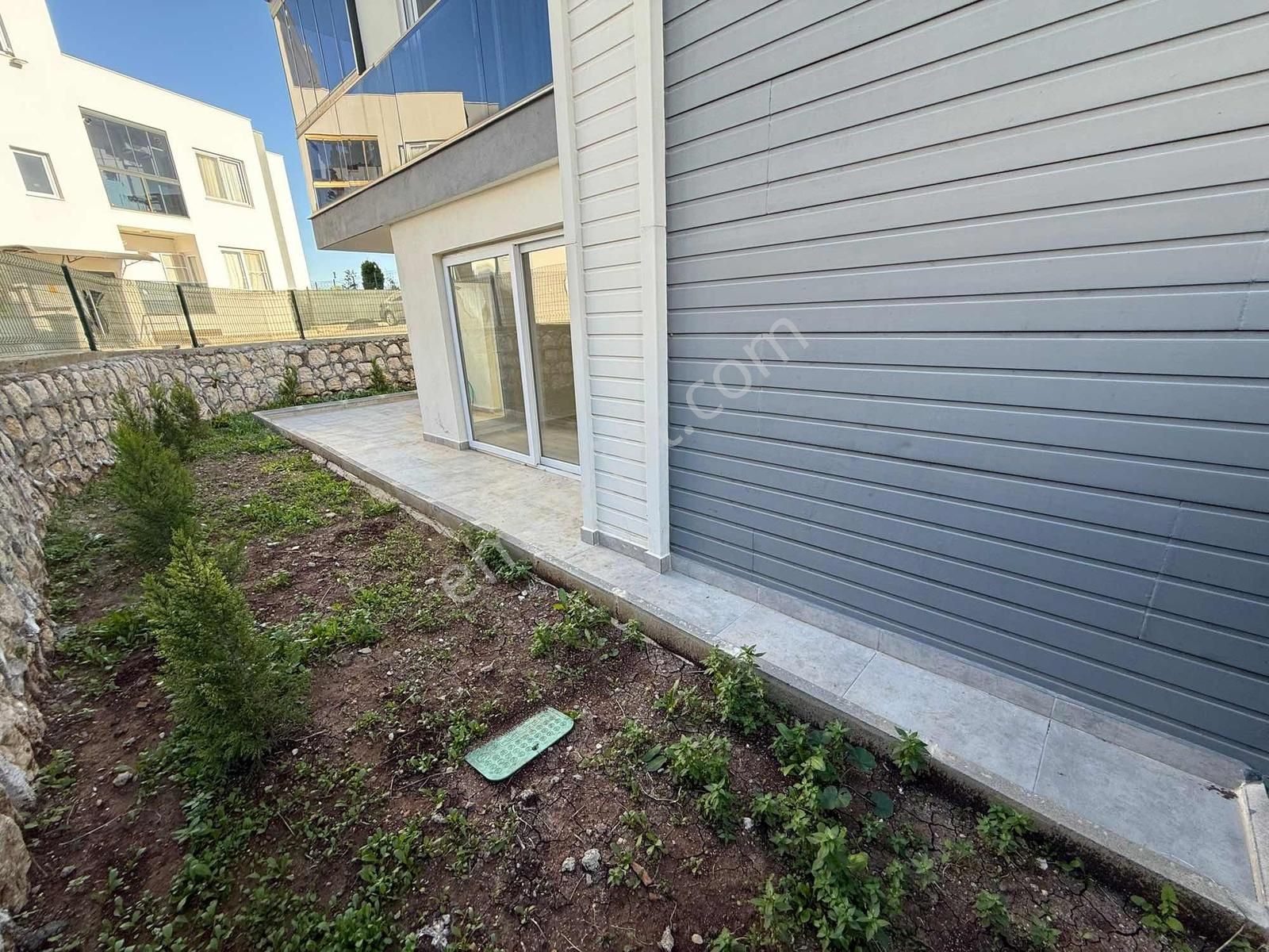 Kabasakal Tepe Nokatada Az Katlı Havuzlu Site Bahçe Katı 2+1 D - Görsel 6