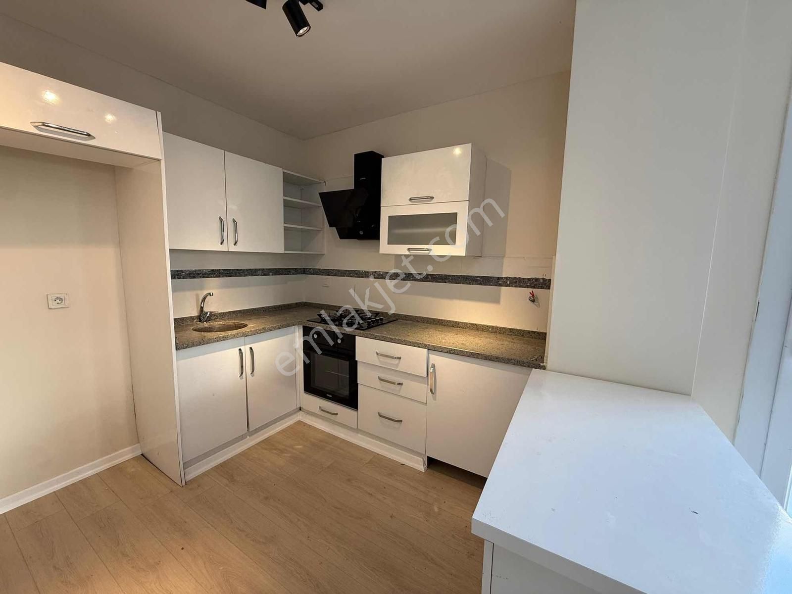 Kabasakal Tepe Nokatada Az Katlı Havuzlu Site Bahçe Katı 2+1 D - Görsel 9