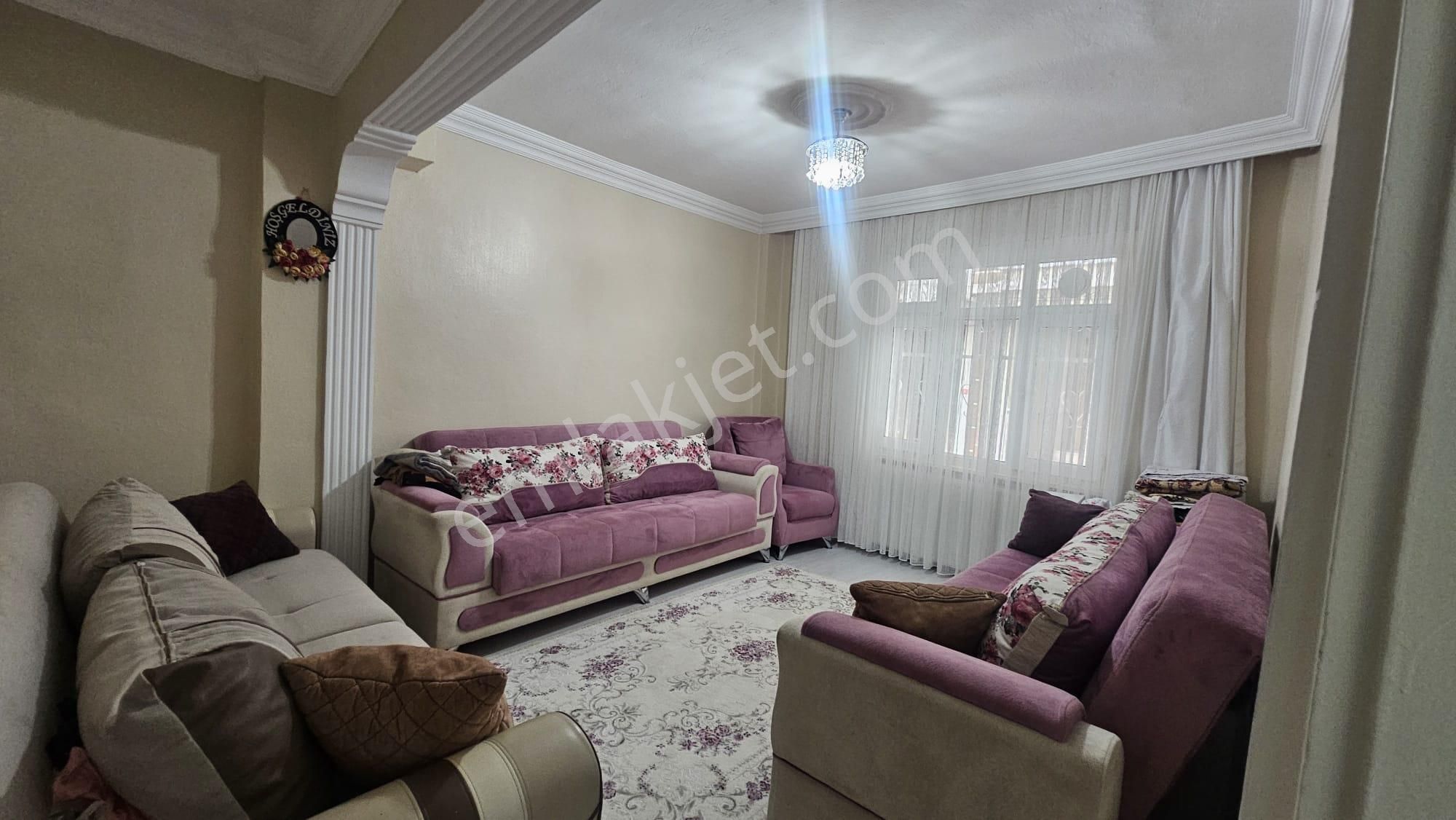 Molla Team'den Esenler Kemer Mah. 130 M2 2+1 Satılık Daire