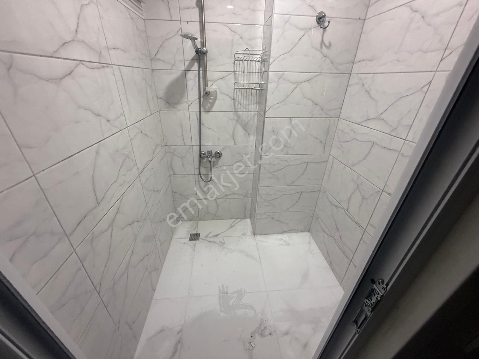 Barış'tan 3 Yıllık Binada K.otoparklı -asansörlü 3+1 Daire - Görsel 12