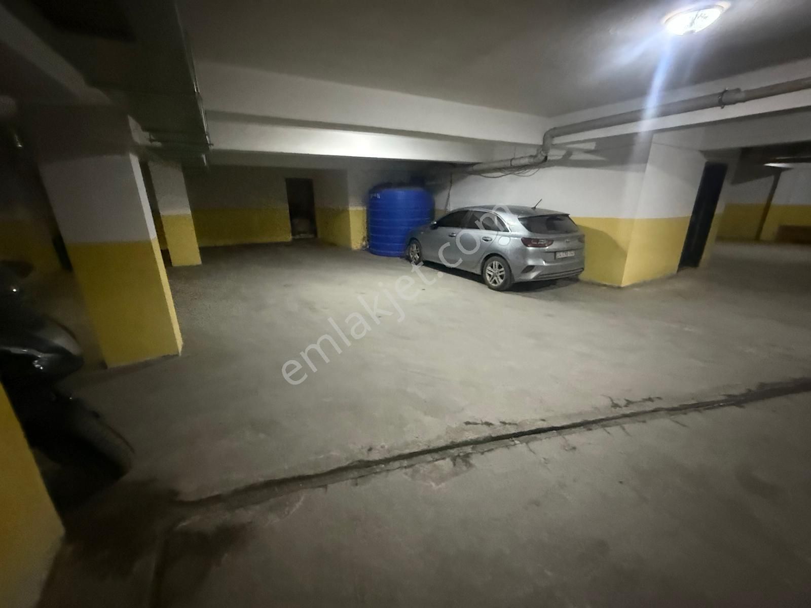 Barış'tan 3 Yıllık Binada K.otoparklı -asansörlü 3+1 Daire - Görsel 13