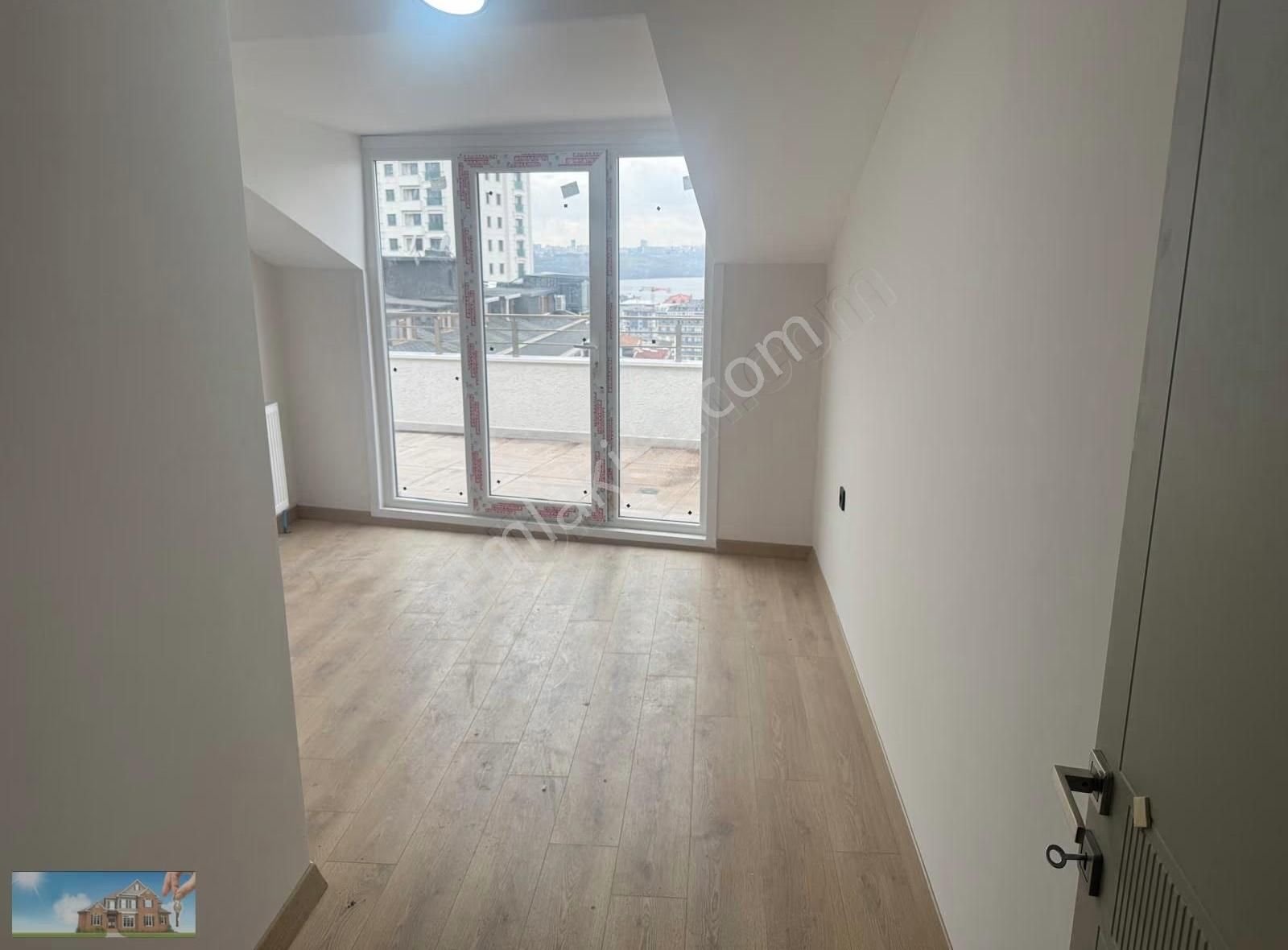 Barıştan Cumhuriyette 4+1 Yüksek Tavanlı Otoparklı Lüks Dübleks - Görsel 19