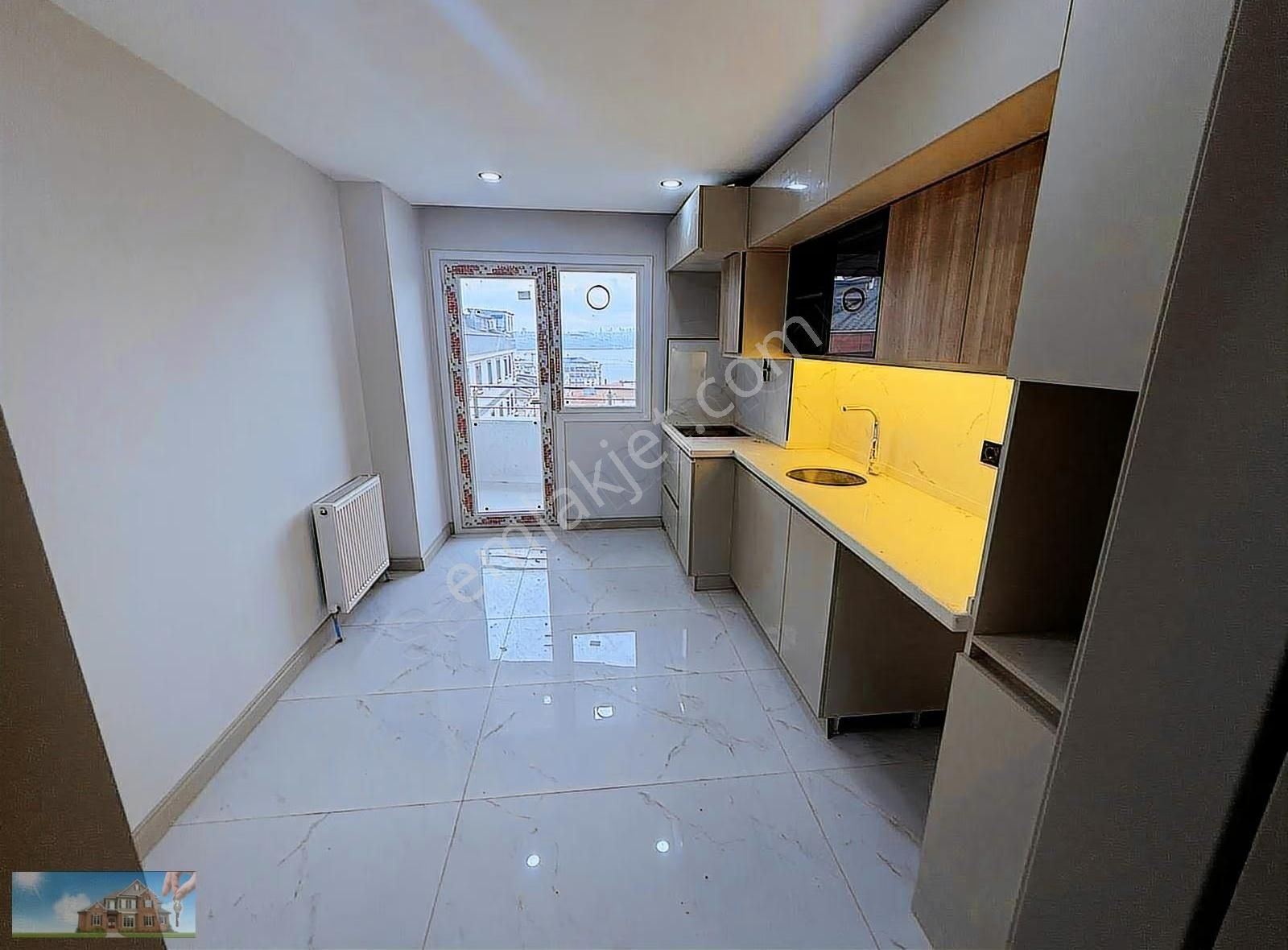 Barıştan Cumhuriyette 4+1 Yüksek Tavanlı Otoparklı Lüks Dübleks - Görsel 3