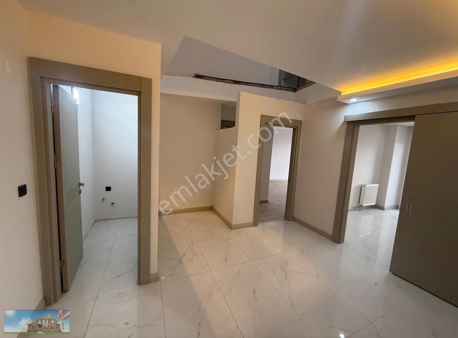 Barıştan Cumhuriyette 4+1 Yüksek Tavanlı Otoparklı Lüks Dübleks - Görsel 2