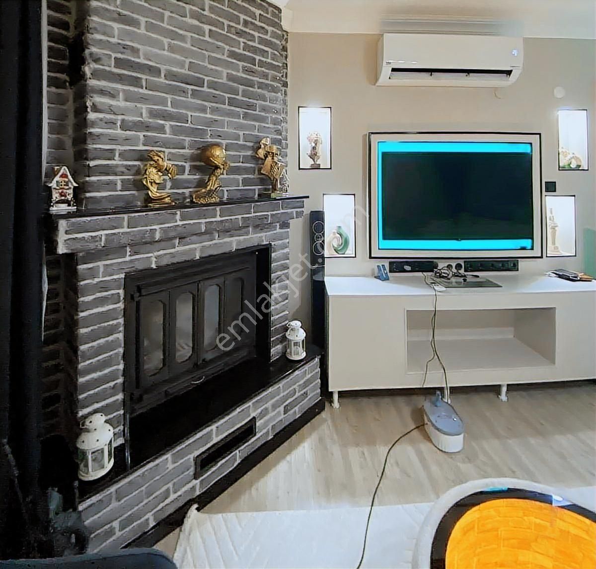 Modern Şömineli Bahçeli Köy Evi - Görsel 15