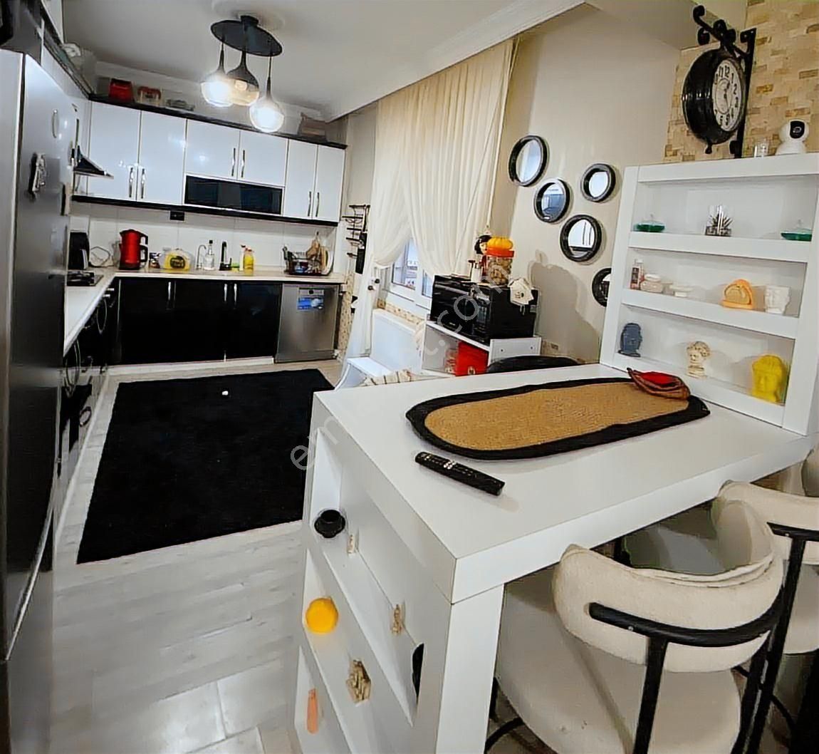 Modern Şömineli Bahçeli Köy Evi - Görsel 18