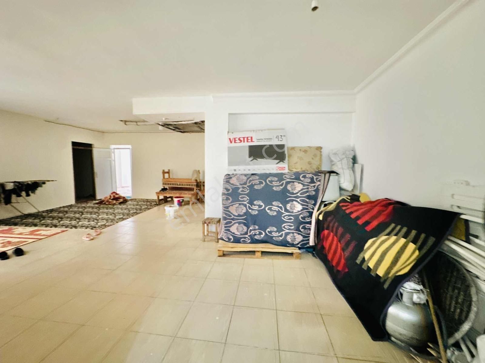 Kuzeyyaka'da Cadde Üzeri 3 Katlı Yatırıma Uygun Satılık Dükkan - Görsel 15