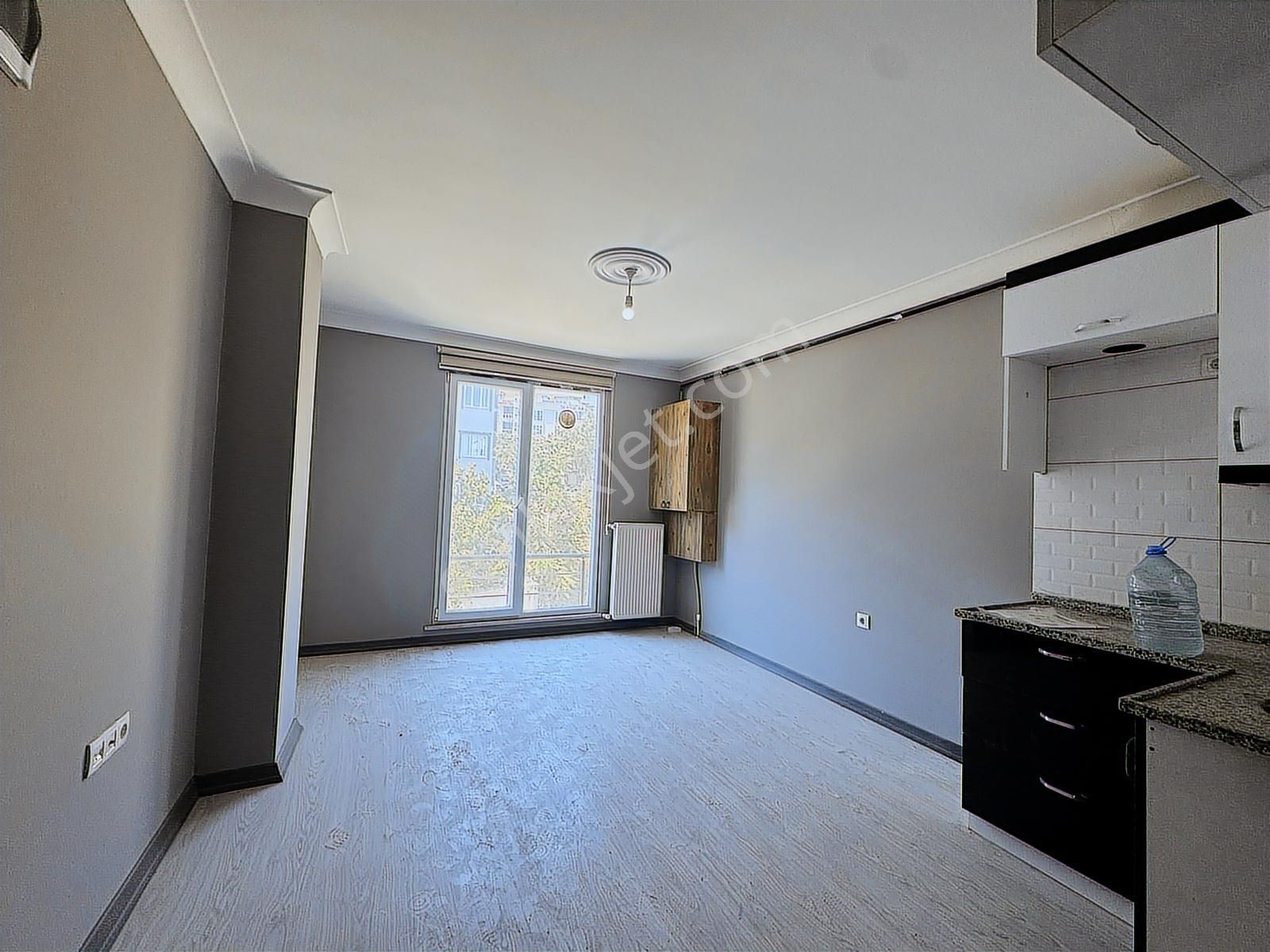 Beylikdüzü Yakuplu Da Kiralık 1+1 Arakat Ön Cephe Sıfır Daire - Görsel 8