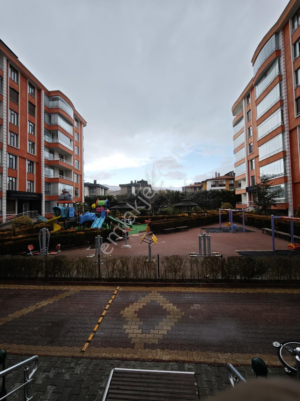 Selçuklu Binevler Sitesinde Satılık Daire - Görsel 6