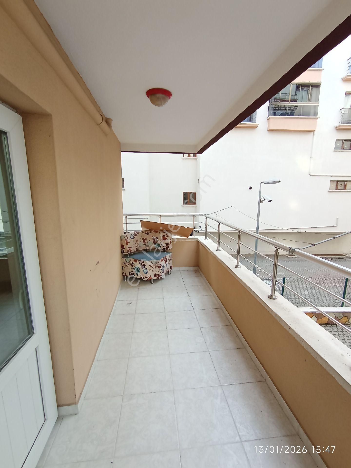 Hazer'den 3 Balonlu Geniş Bakımlı Karakeçili Caddesi Ve Ortaokula Sınır Kiralık 3+1 Daire