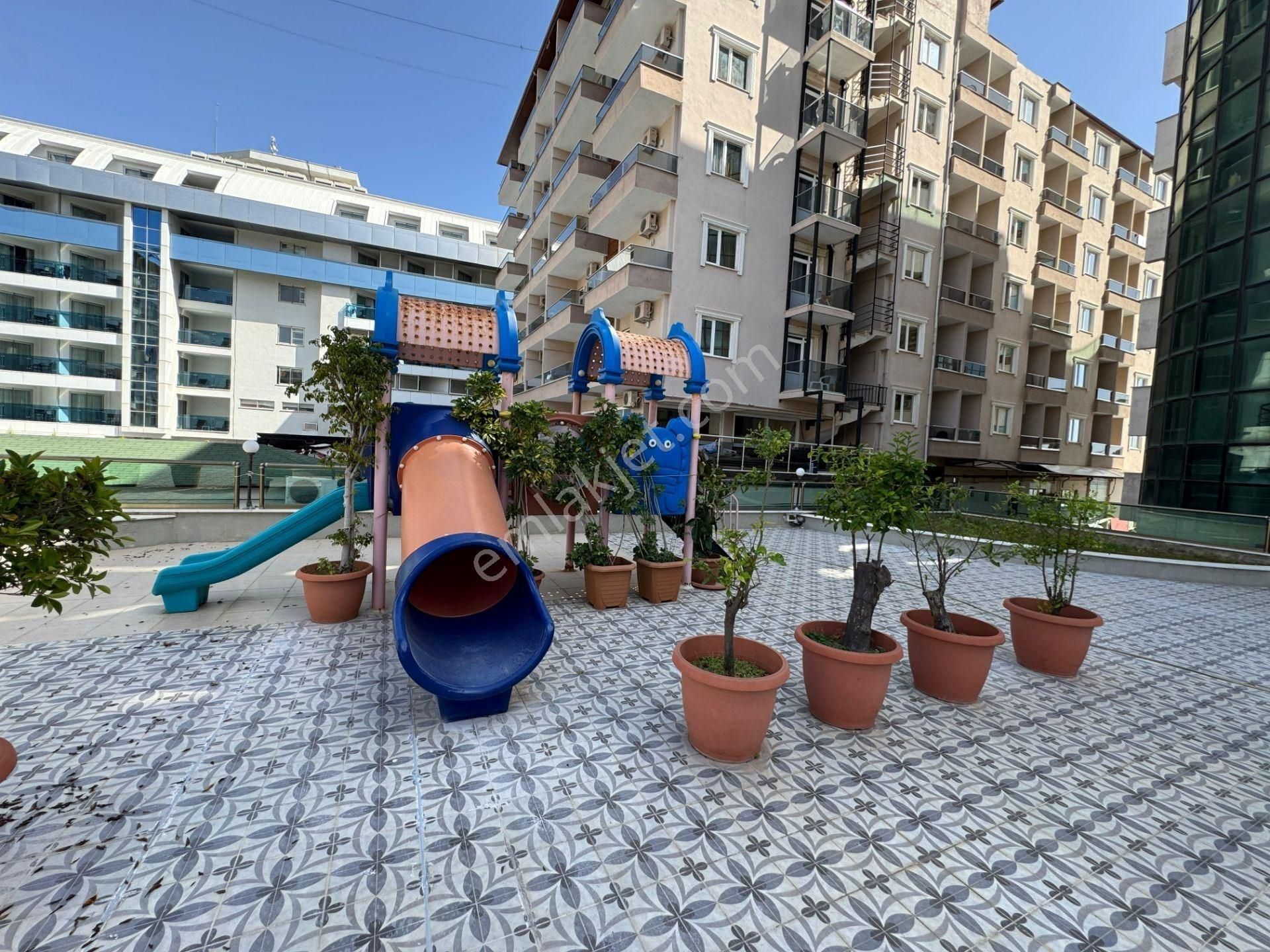 Alanya Oba’da Denize Sıfır Lüks 1+1 | Full Deniz Manzaralı - Görsel 28