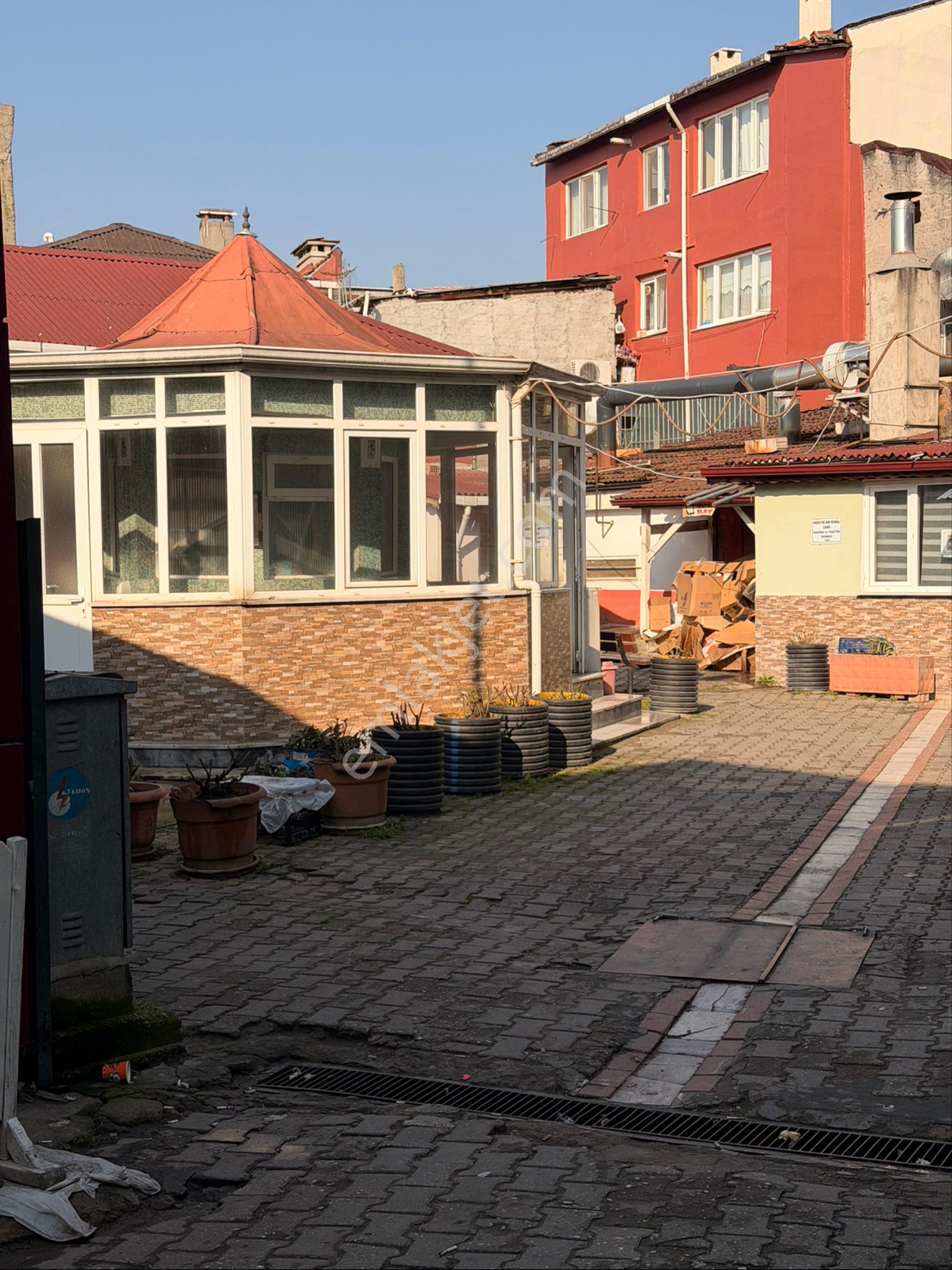Edirne Saraçlar Çad. 159 M2 Dükkan Ve 3+1 Daire - Görsel 32