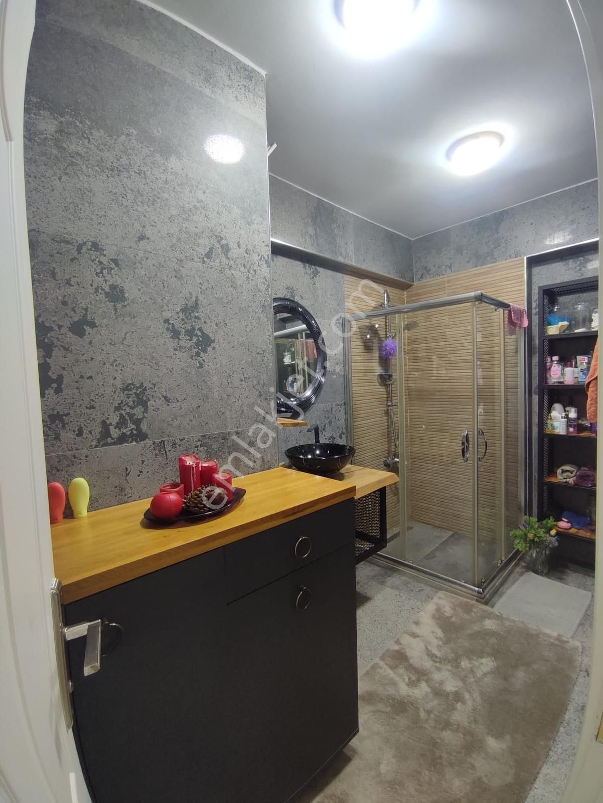 Bahçelievler Kocasinan Mahallesinde Satılık 5+1 Teras Daire - Görsel 4