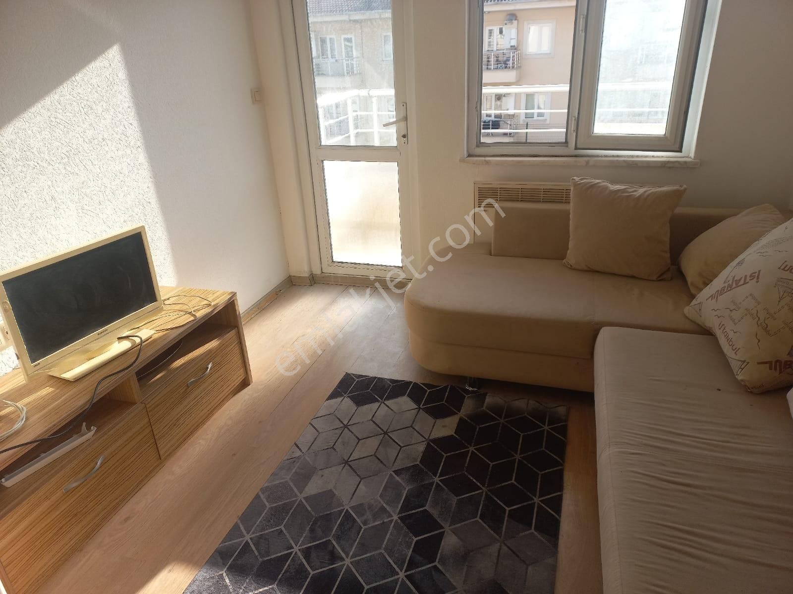 Şirinevler Sitesi Kiralık 1+1 Daire - Görsel 5