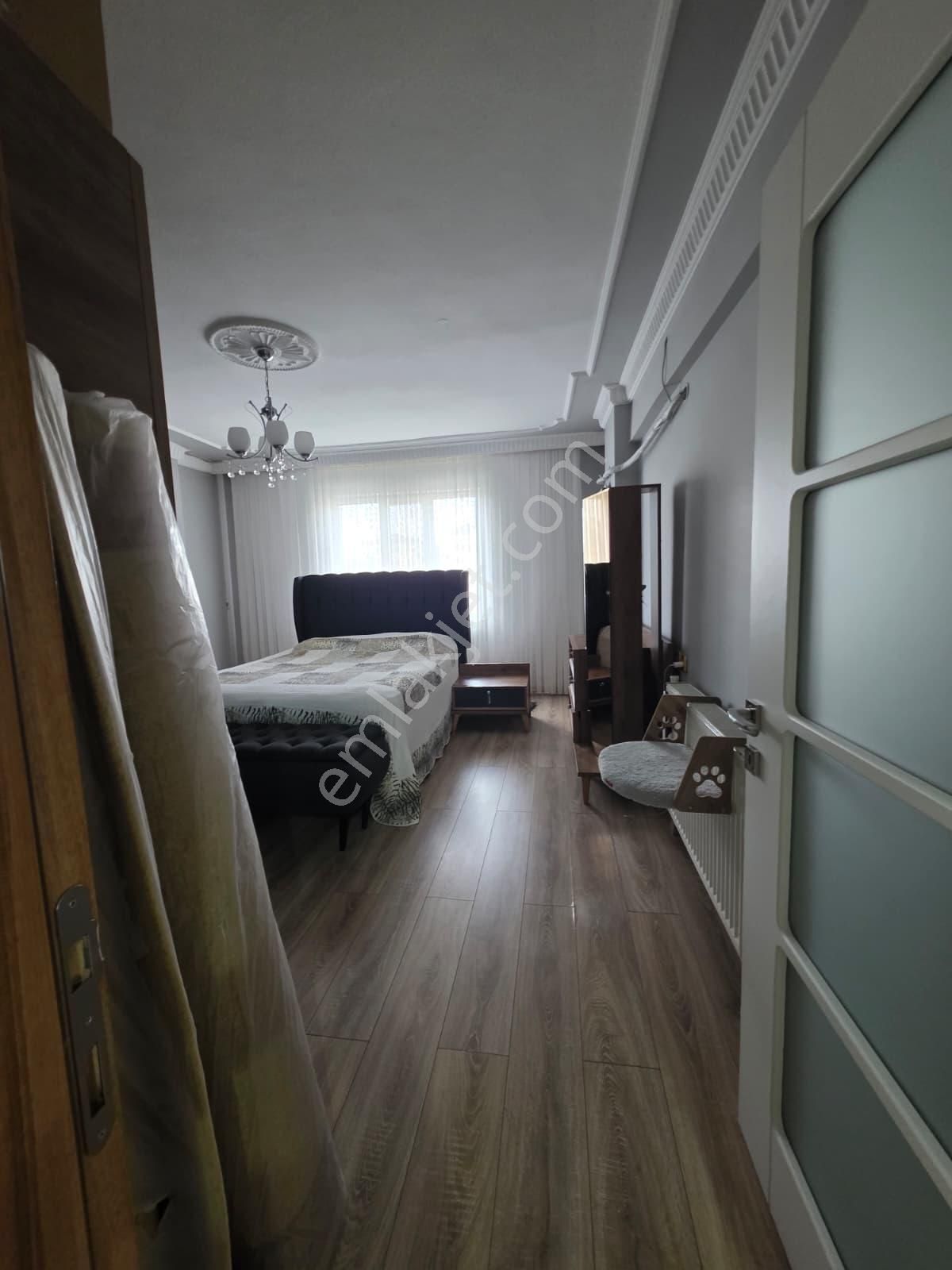 İnceoğlundan Cumhuriyet'te Kiralık 3+1 Temiz Bakımlı Daire - Görsel 7