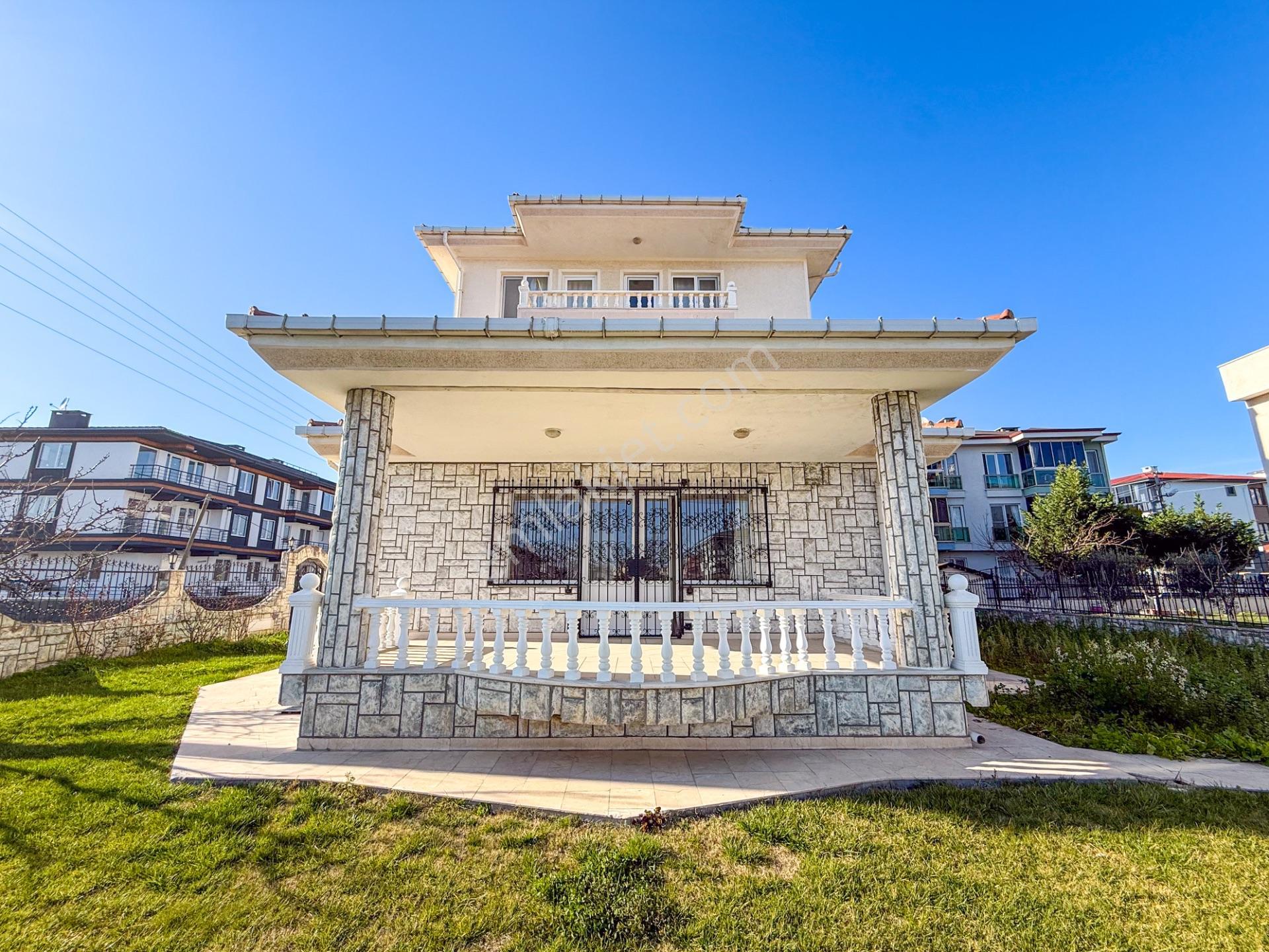 Kumbağ'da 740 M2 Arsa İçerisinde Satılık Tripleks 7+1 Villa - Görsel 13
