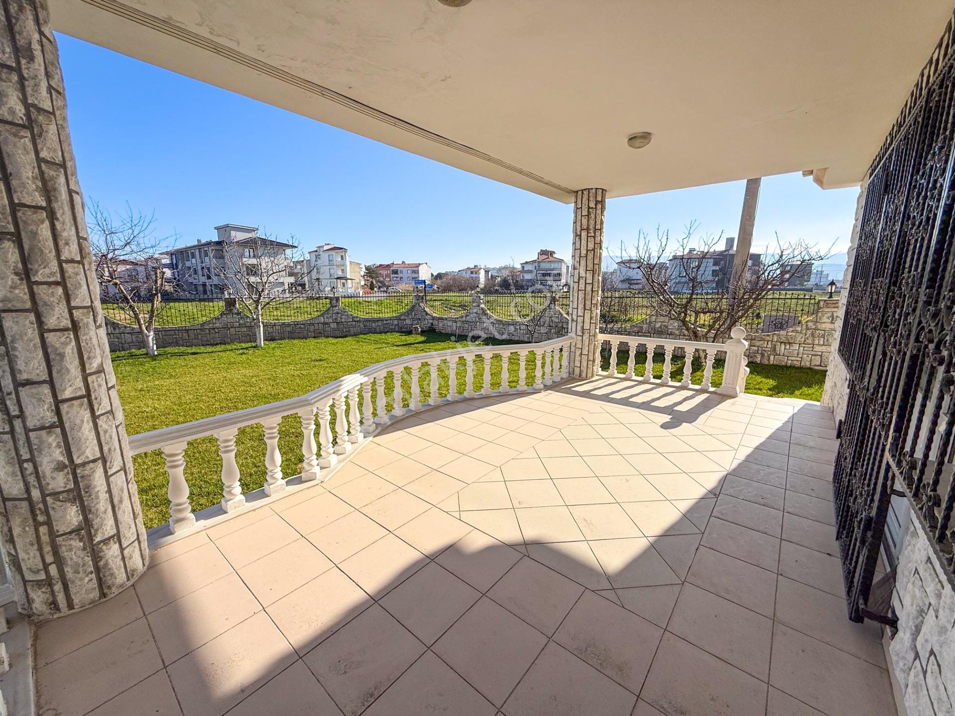 Kumbağ'da 740 M2 Arsa İçerisinde Satılık Tripleks 7+1 Villa - Görsel 16