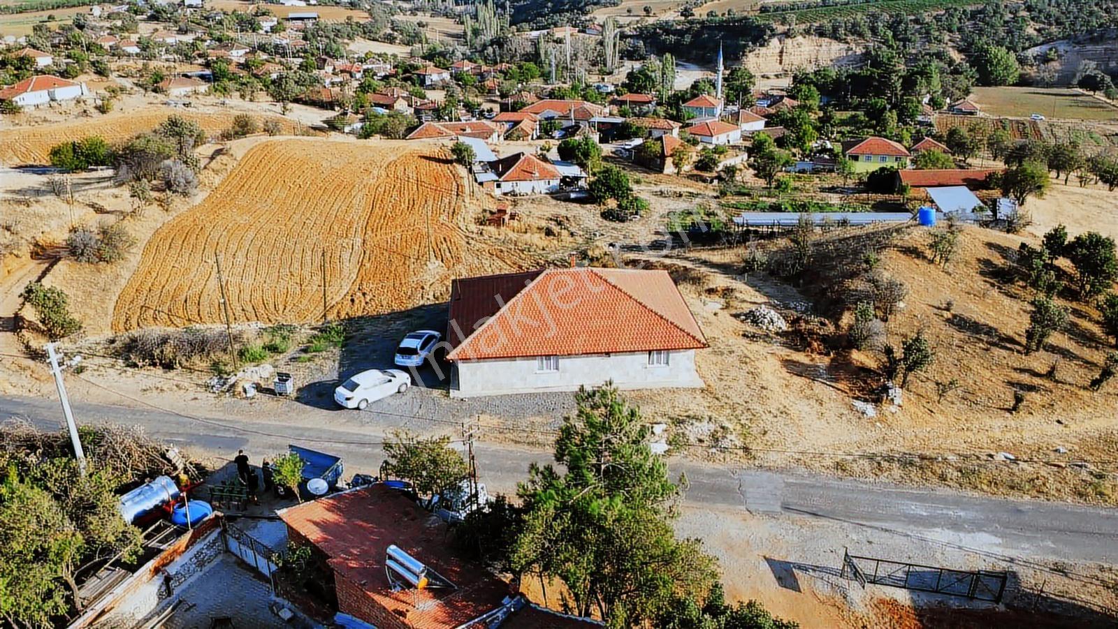 Ege'nin Kalbinde Panoramik Manzaralı3+1 Köy Evi(arsası 2.898 M²) - Görsel 12
