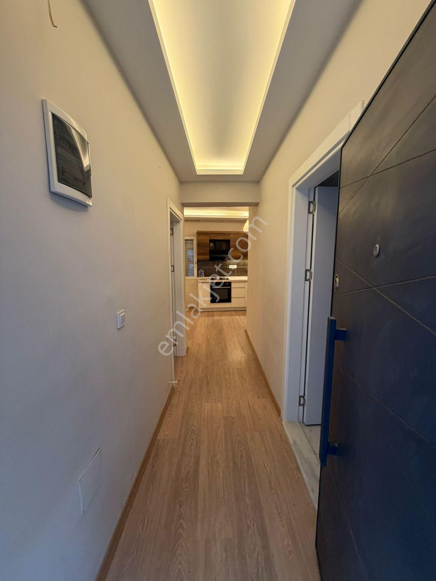 Kuşadası Ege Mallesinde Kiralık 2+1 Bahçe Katı Daire - Görsel 8